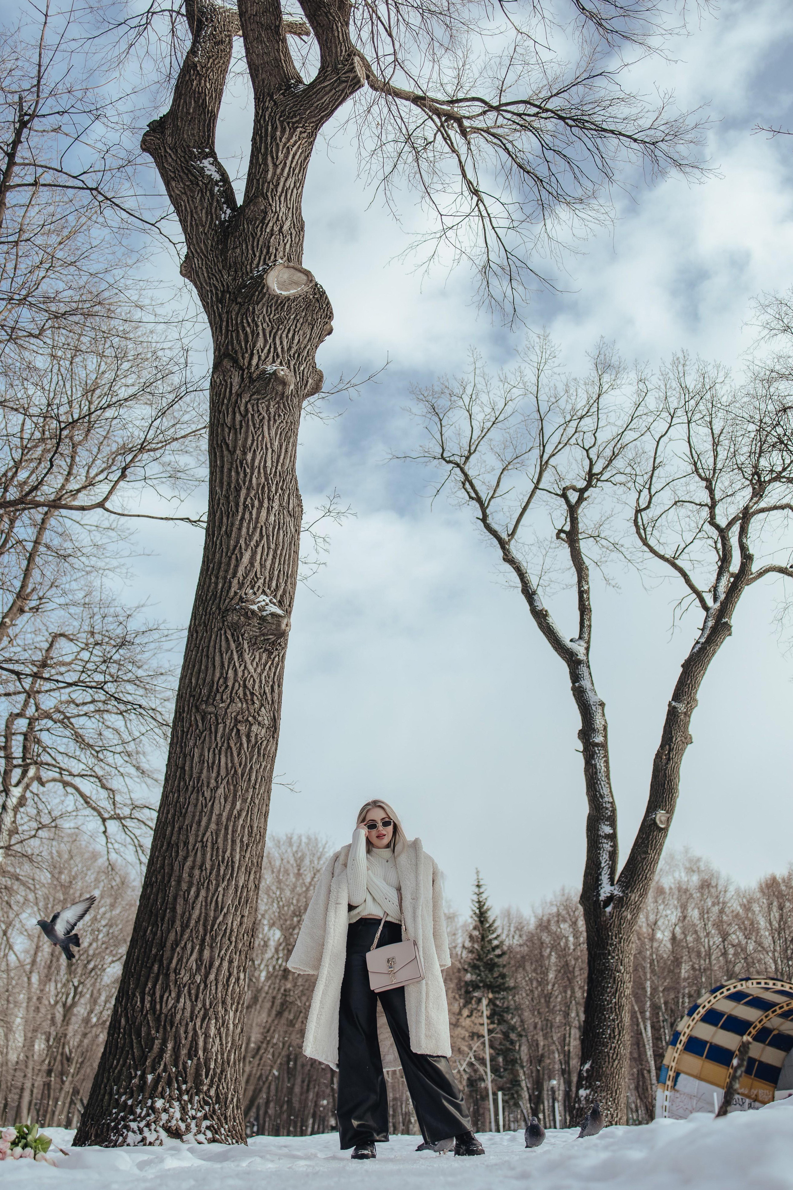 Эмма. Прогулка в снежном парке. Фотограф Ксения Железникова