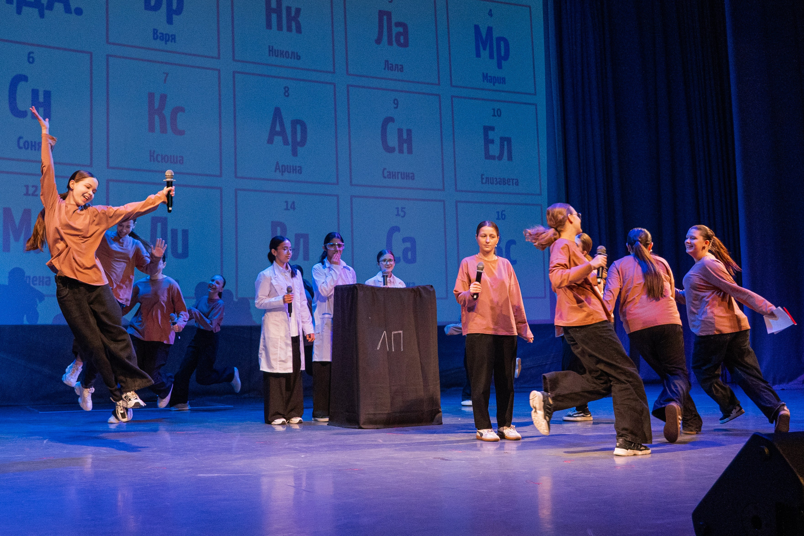 Полуфинал городского конкурса профессионального мастерства «Вожатый и его команда». Репортажный фотограф в Москве и Зеленограде Виктория Шишова