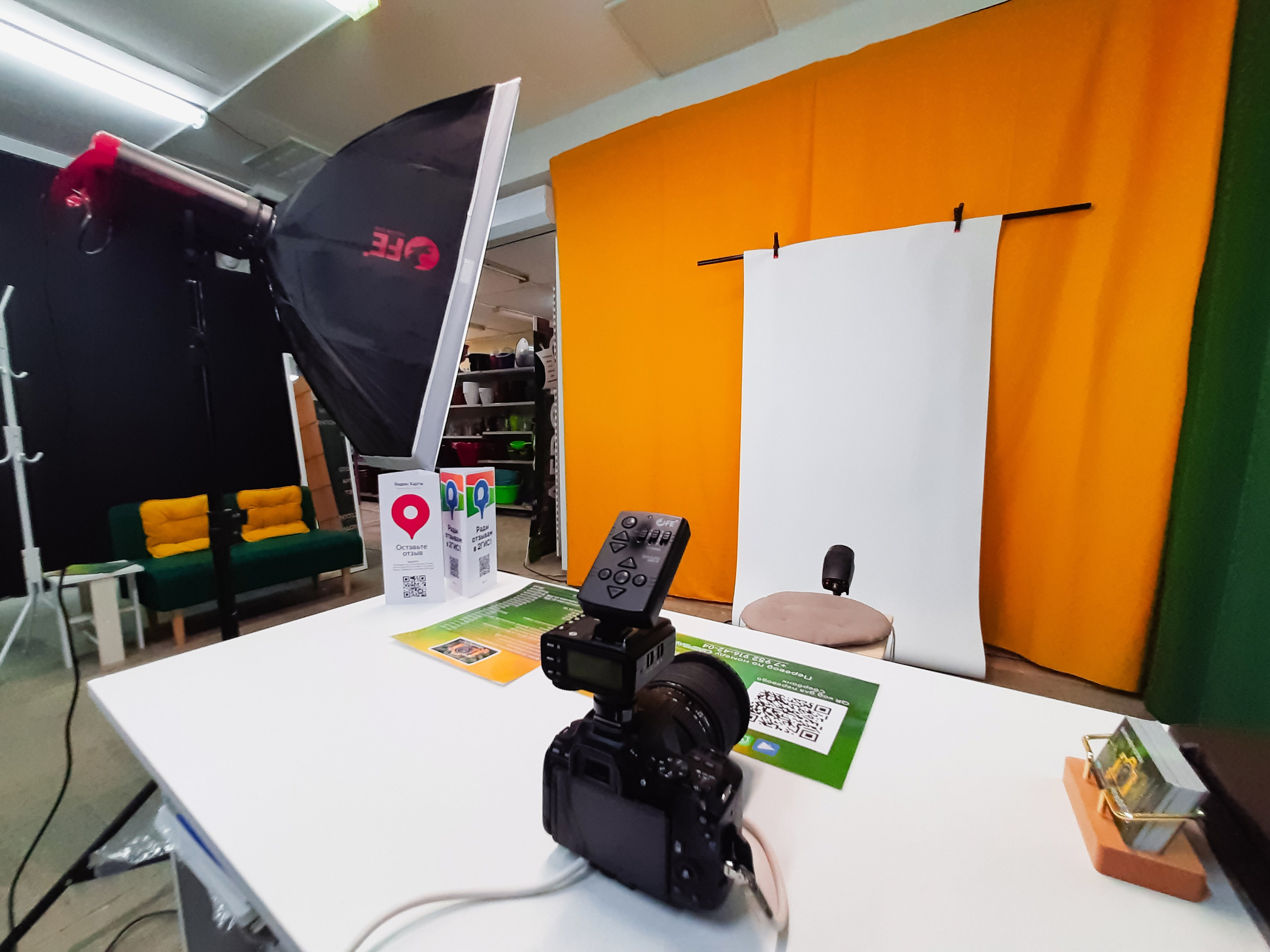 Фотомастерская переехала на цокольный этаж торгового центра Демакова 20. Фотомастерская чёзаФОТО — г. Новосибирск, Академгородок