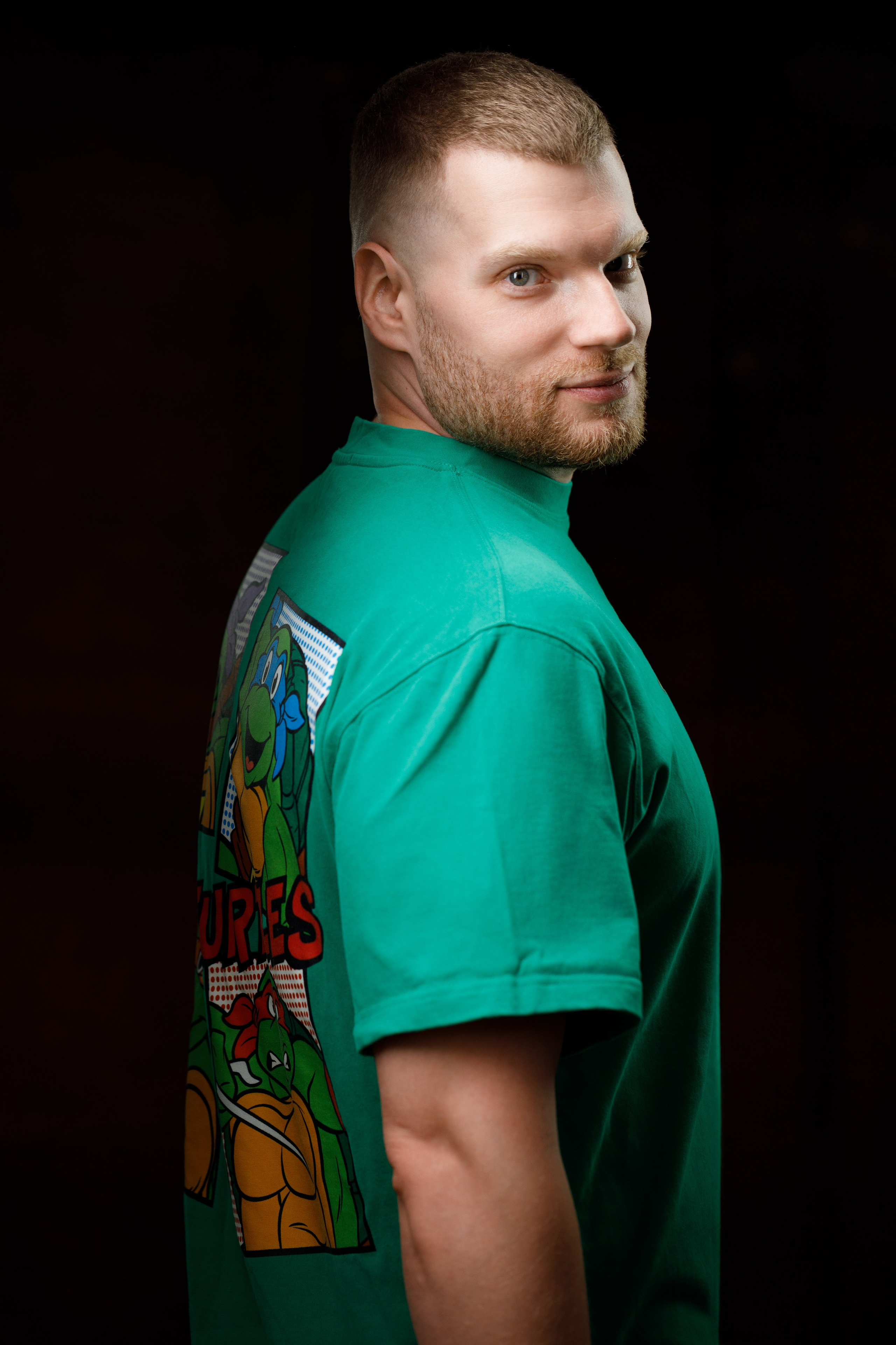 Headshot & portrait session for Maxim. Headshot & portrait photographer Alexei Shendrick