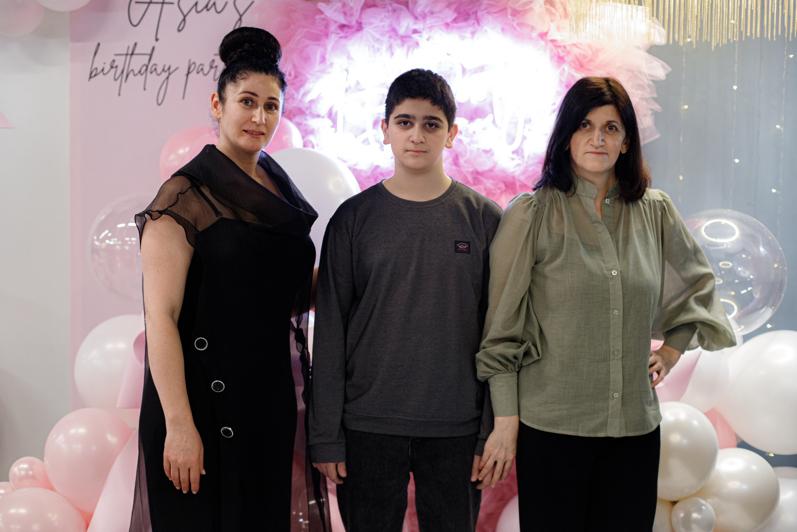 ASIA'S BIRTHDAY PARTY. Photokarish