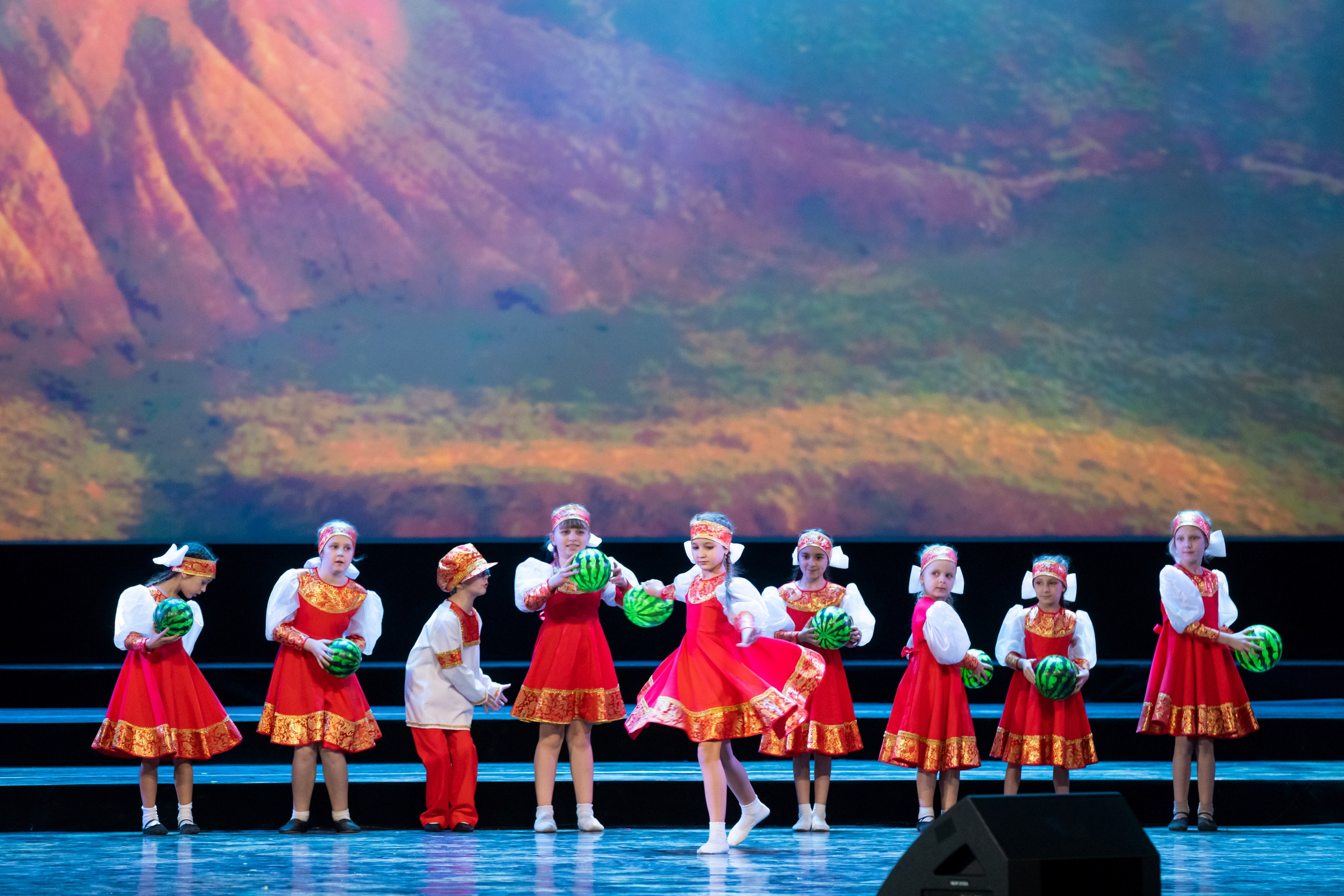 2 февраля, концерт Таланты России, Кремлевский Дворец. Золотое яблочко