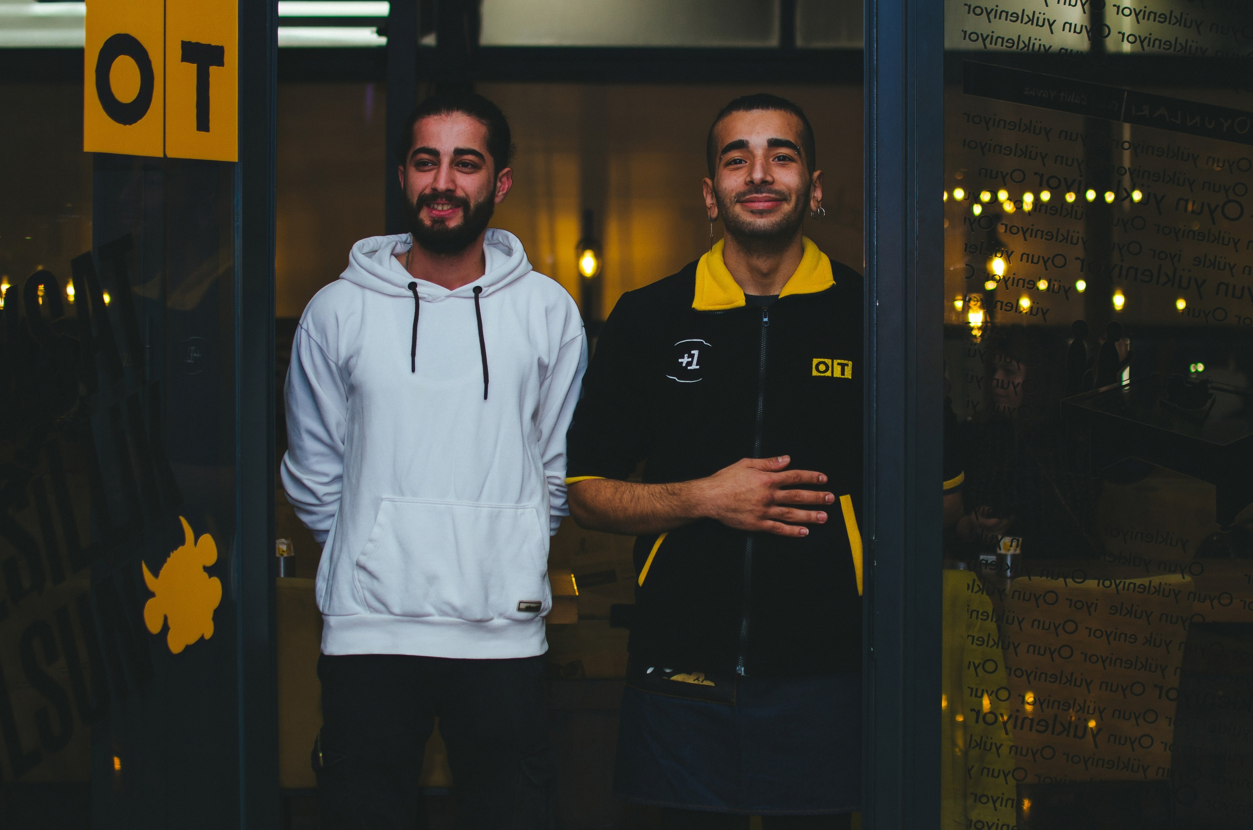 Party at OT cafe. Event photographer Alena Iurchenko