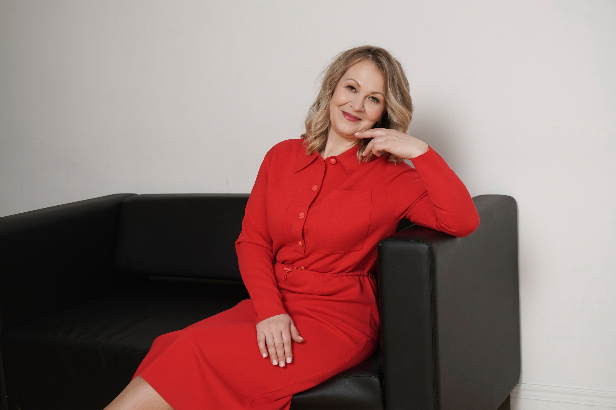 Деловой портрет в студии.Роскошный возраст 50+. Свадебный, семейный и контент фотограф в Санкт- Петербурге Елена Грие