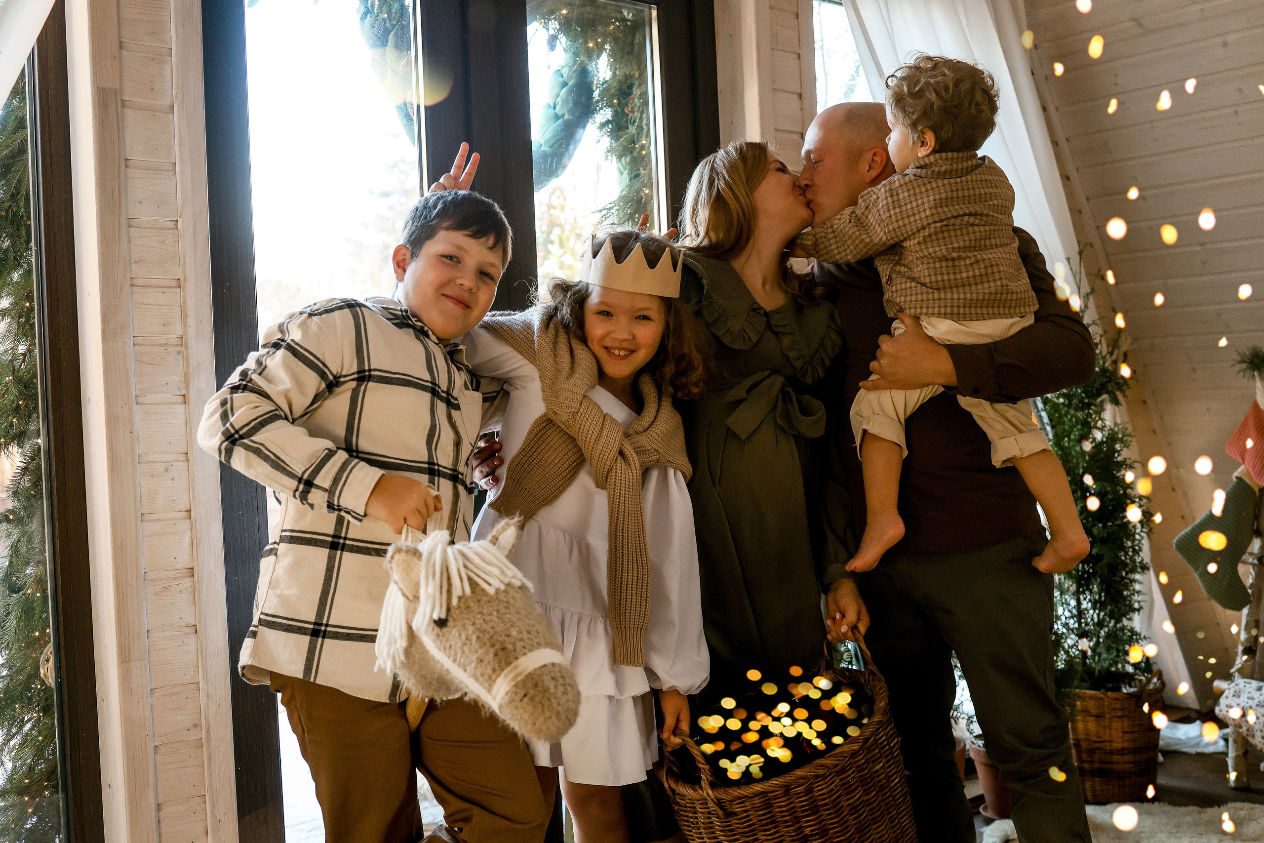 Большая семья. Я Лена — семейный фотограф в стиле Life Style Москва и Подмосковья: Балашиха, Пушкино, Щелково, Домодедово, Дмитров. Я за эмоции и любовь