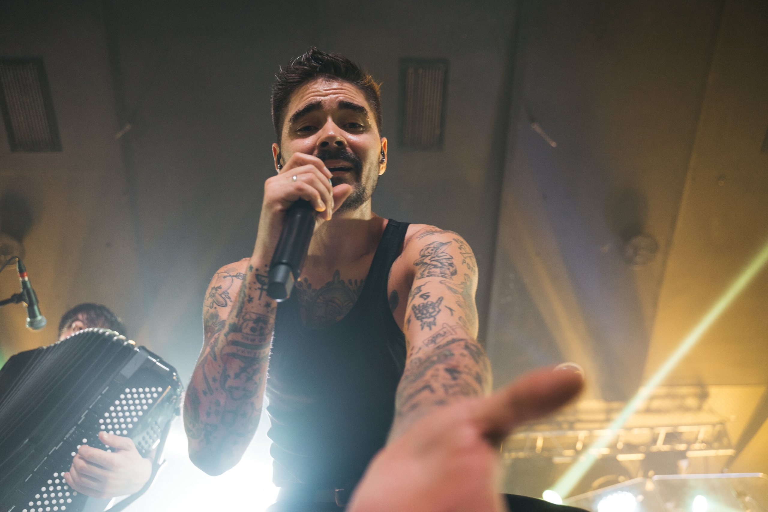 Концерт группы «The Hatters» 4.04.24. Репортажный и свадебный фотограф в Сургуте