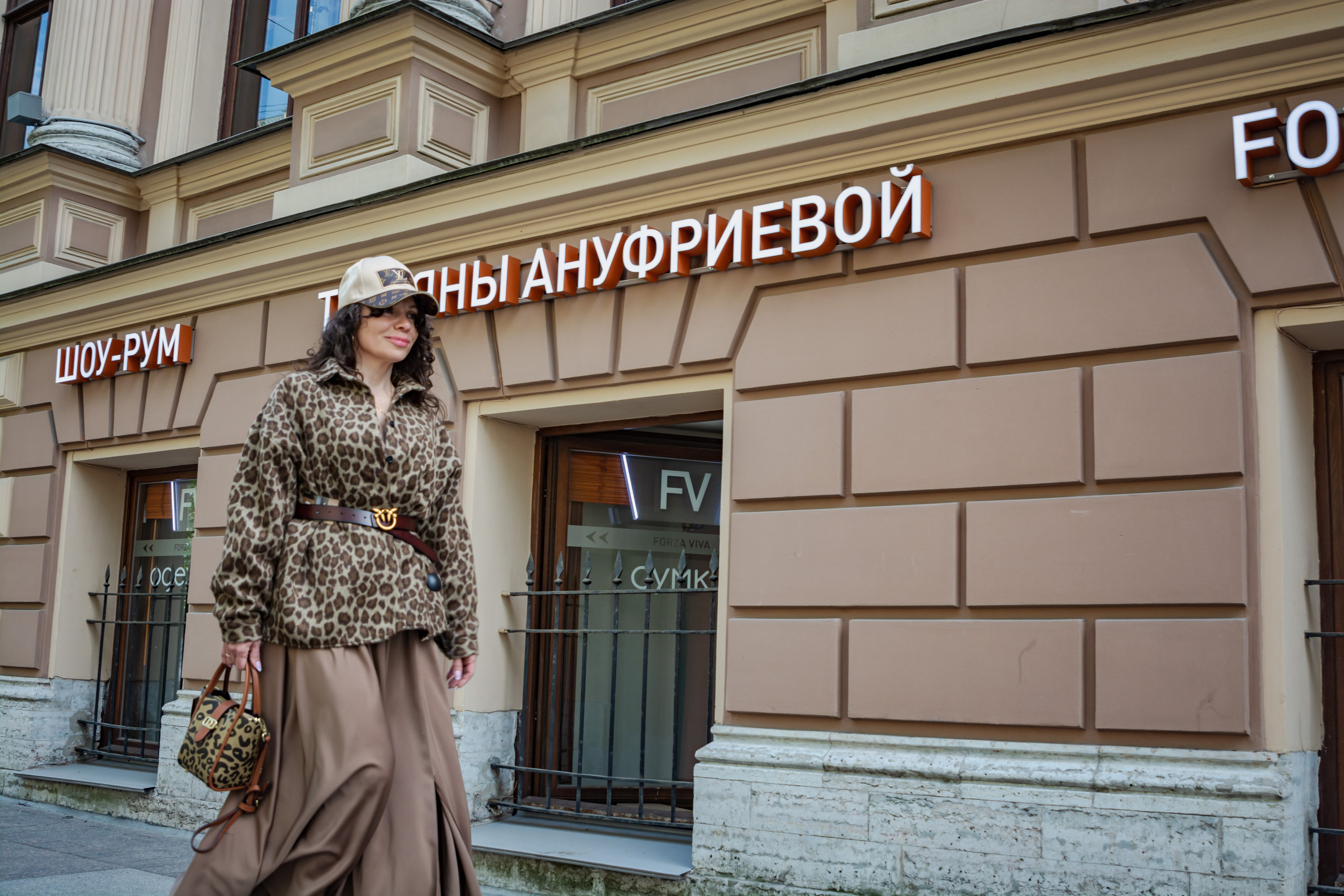 Шопинг со стилистом. Портретный фотограф в Санкт-Петербурге Дмитриева Наталия