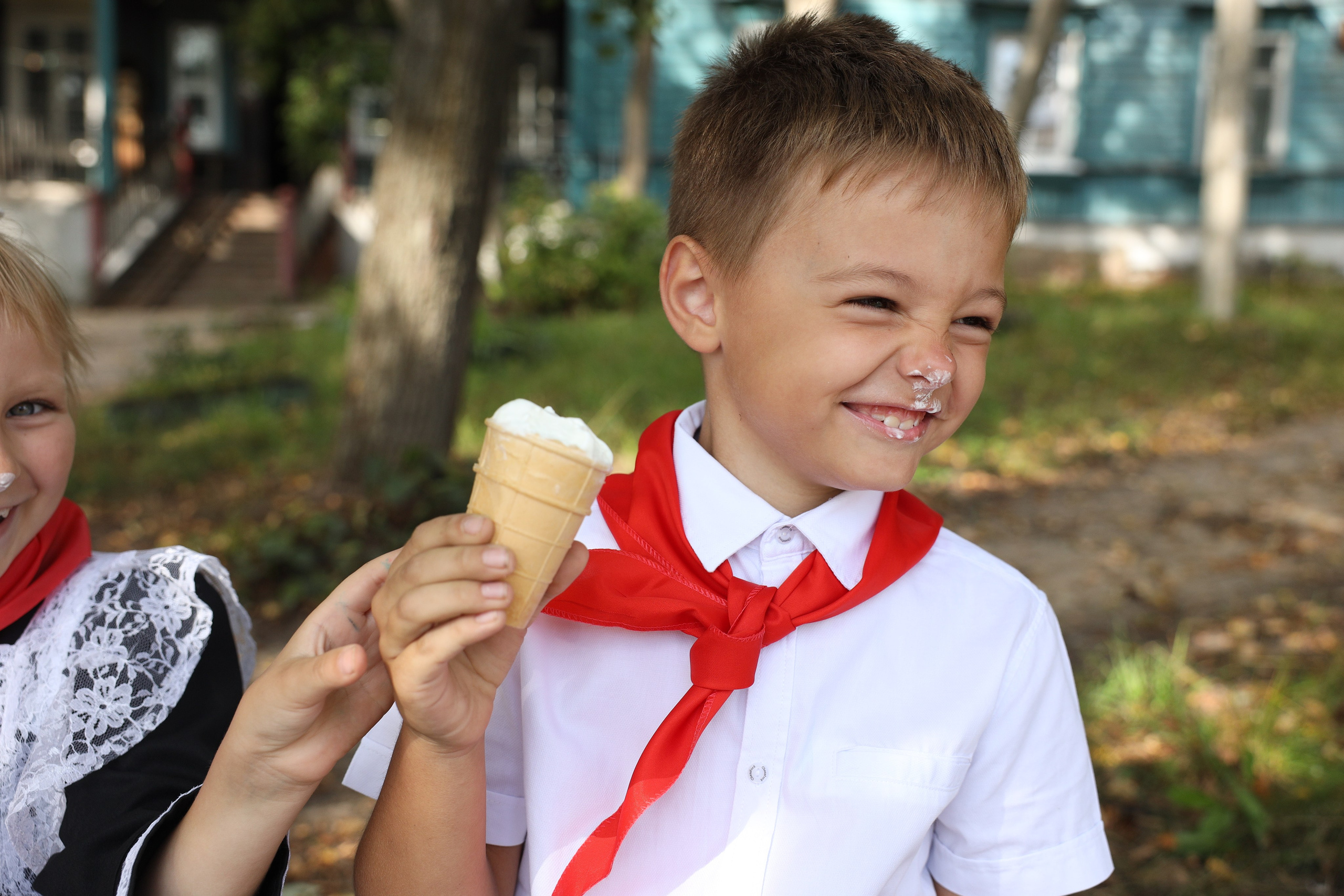 Пионерский галстук и счастье в глазах. Семейный и детский фотограф г. Москва Супрунова Кристина