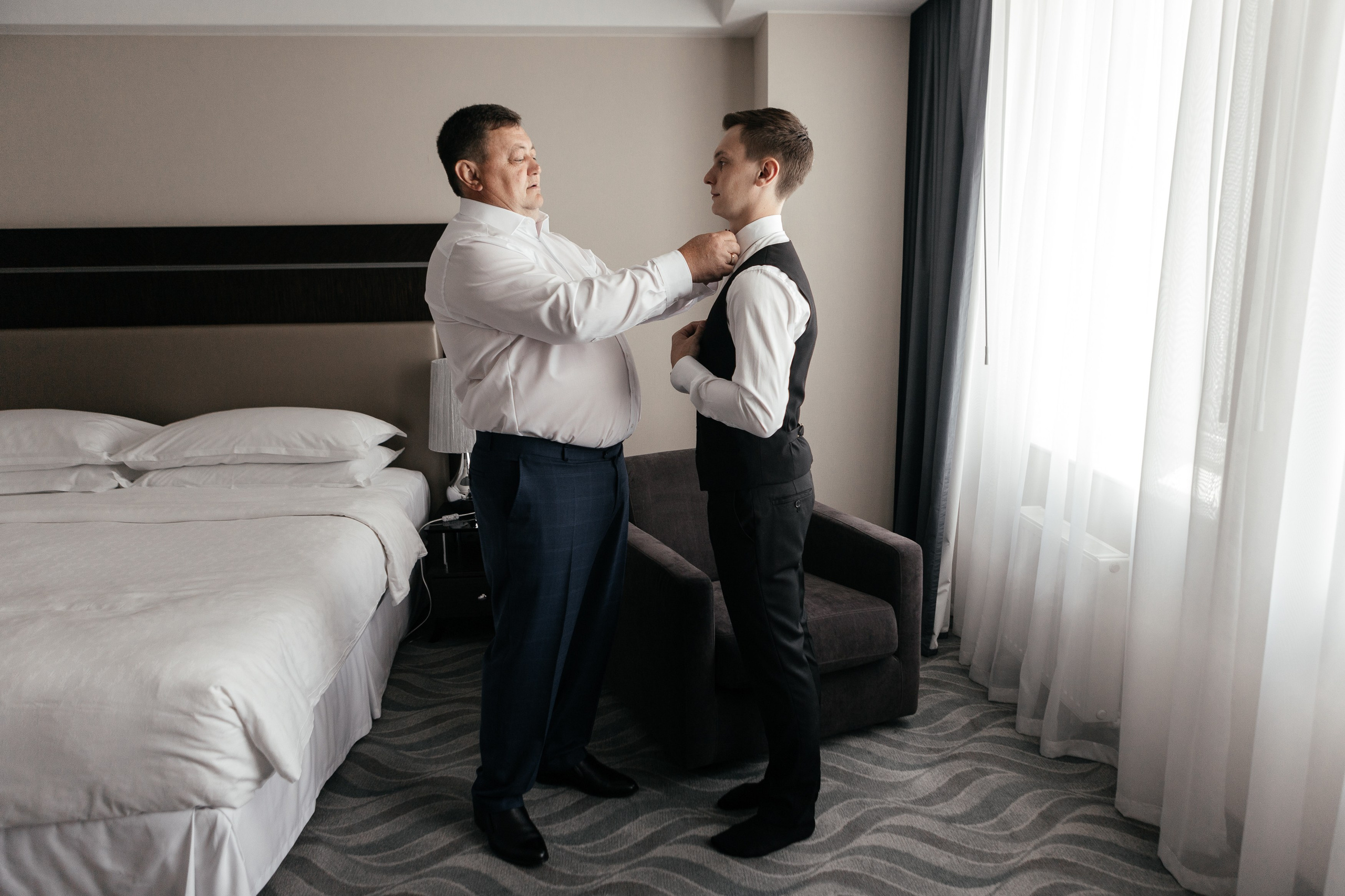 Свадебный фотограф Уфа — Руслан ГабдлисламовЖивые эмоции, красивые кадры, воспоминания на всю жизнь.Работаю по всей Республике Башкортоста. Свадебный фотограф Уфа Руслан Габдлисламов