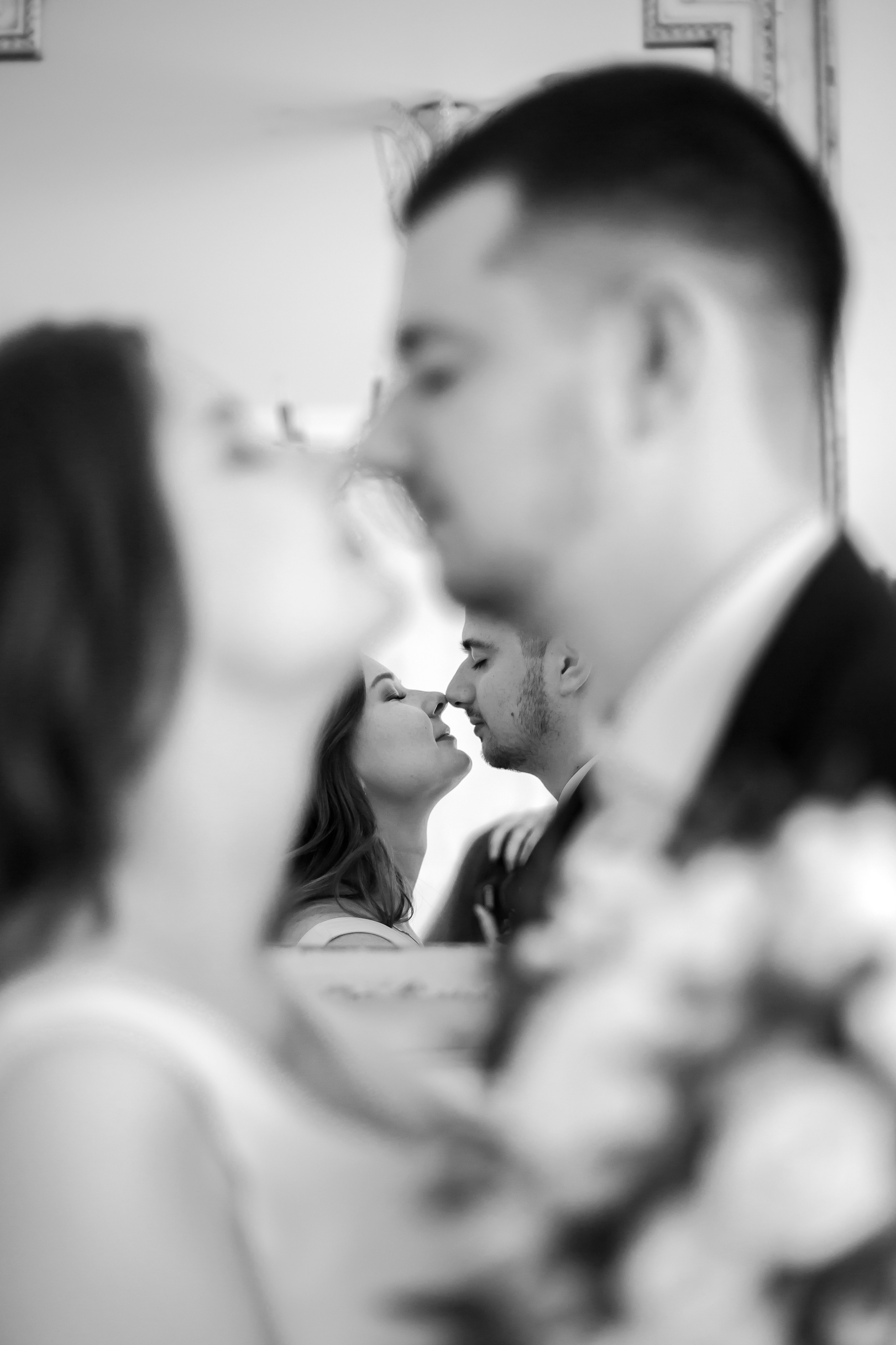 Фотосъемка в загсе. Третий дворец бракосочетания. Фотосъемка в студии. Свадебный фотограф в Санкт-Петербурге. Свадебная фотосессия.