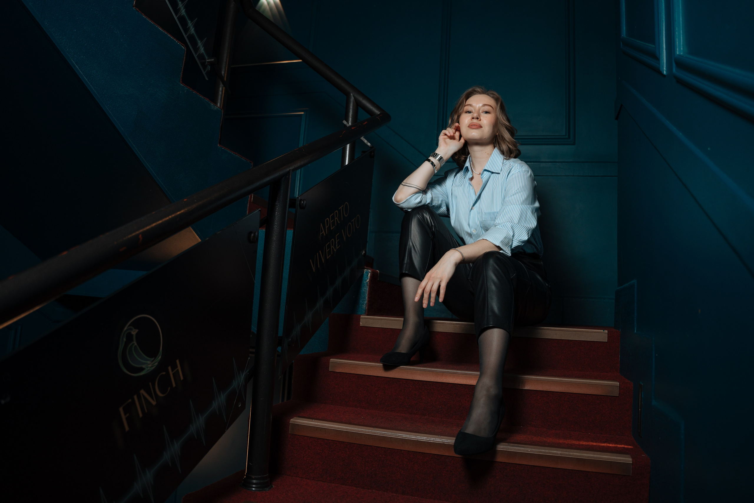 Мафия. Бар FINCH. ЖЕНСКИЙ КЛУБ LAXMI. Портретный фотограф в Санкт-Петербурге Дмитриева Наталия