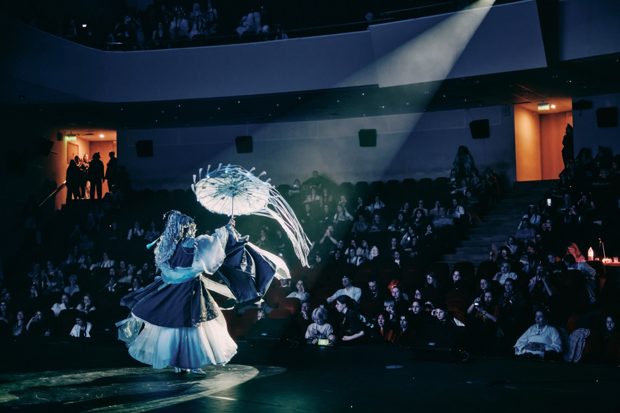 Персиковый источник | осень 2025. Фотограф Аннё| Москва