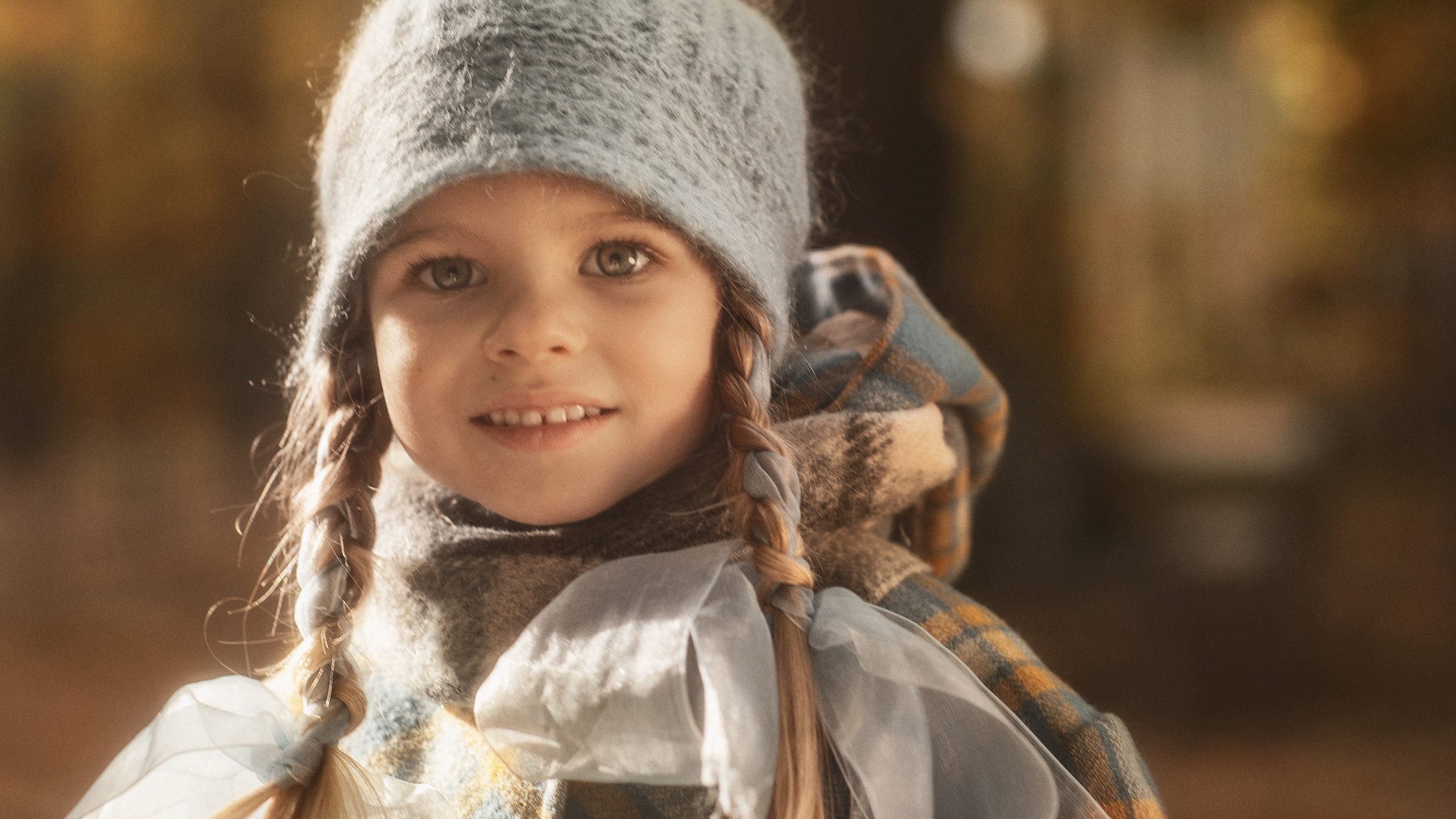 Старый дворник и ребятишки. Фотограф и режиссер Сергей Спирин. Москва