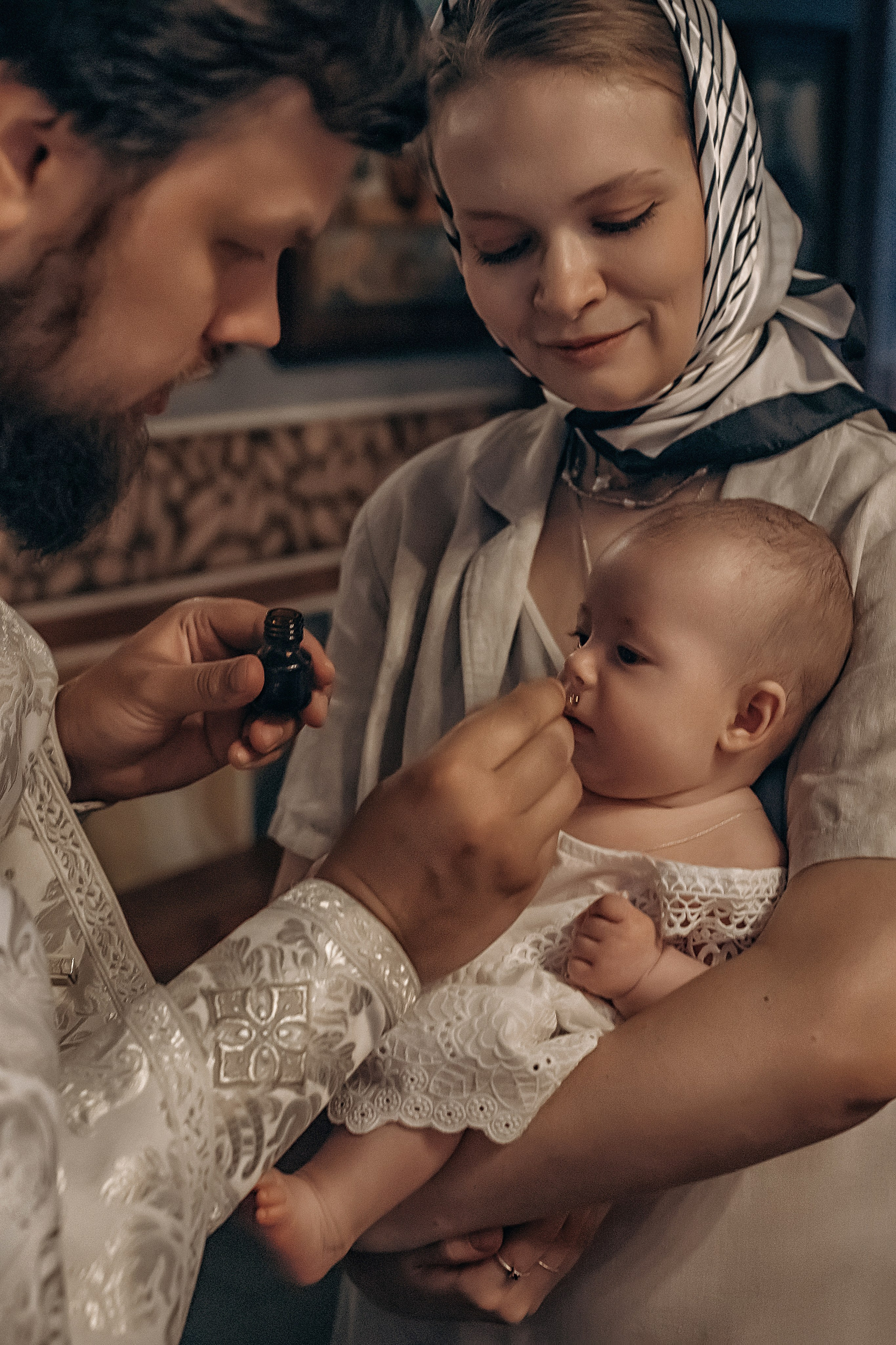 Крещение Софии. Фотограф на крещении и венчании Елена Плинер, Псков и Псковская область