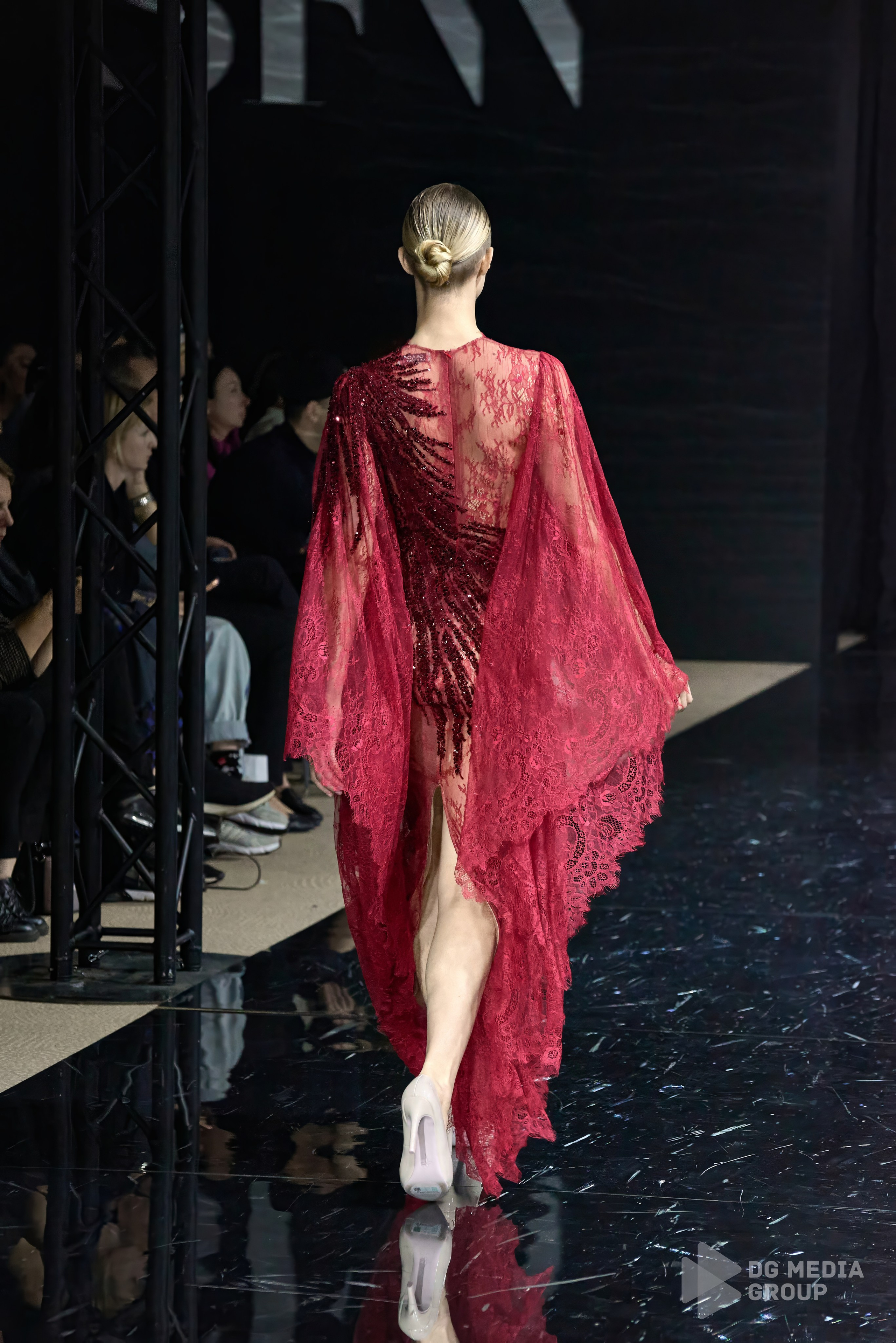 Создаем контент для модных показов. DG MEDIA GROUP | Контент для модных показов и концертов