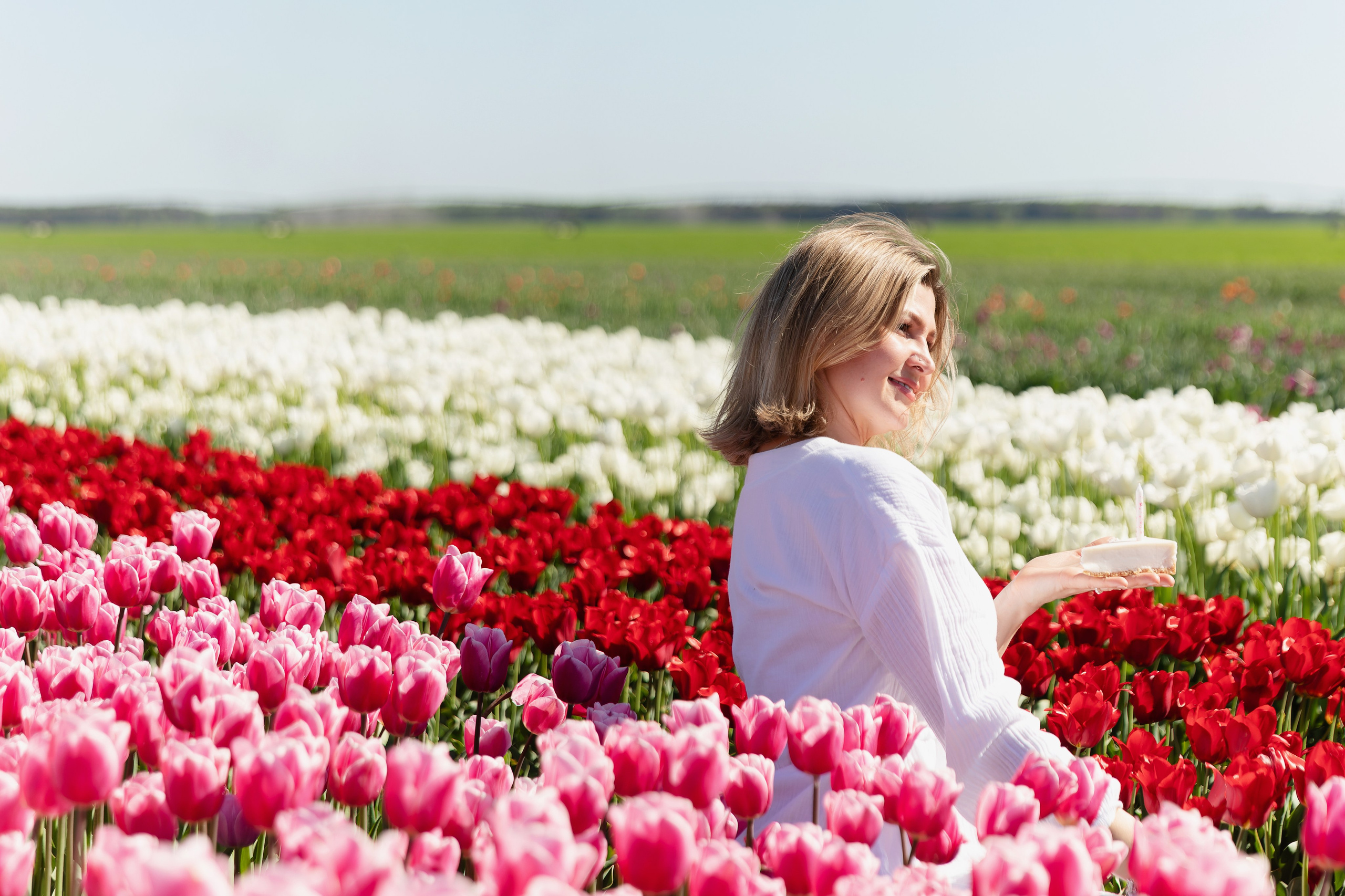 Фотографии с тюльпановых полей Пинск. Репортажный и свадебный фотограф в Минске Шамко Анатолий
