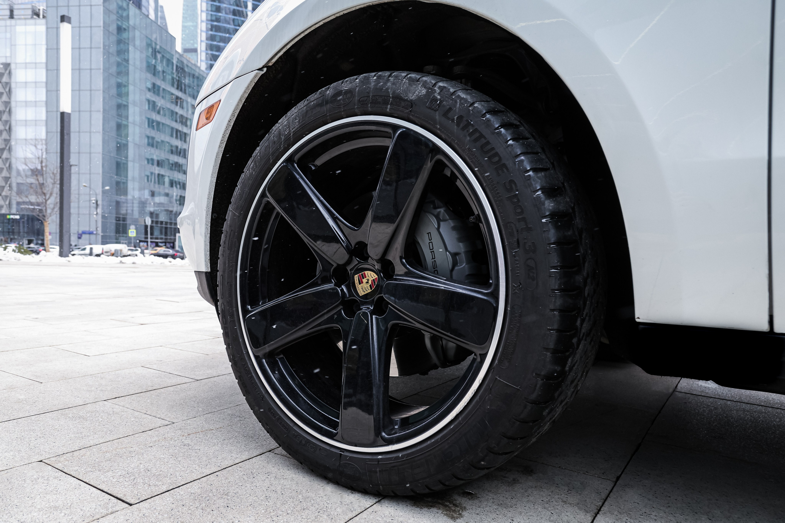 2021 PORSCHE MACAN S. Mixturecaptures