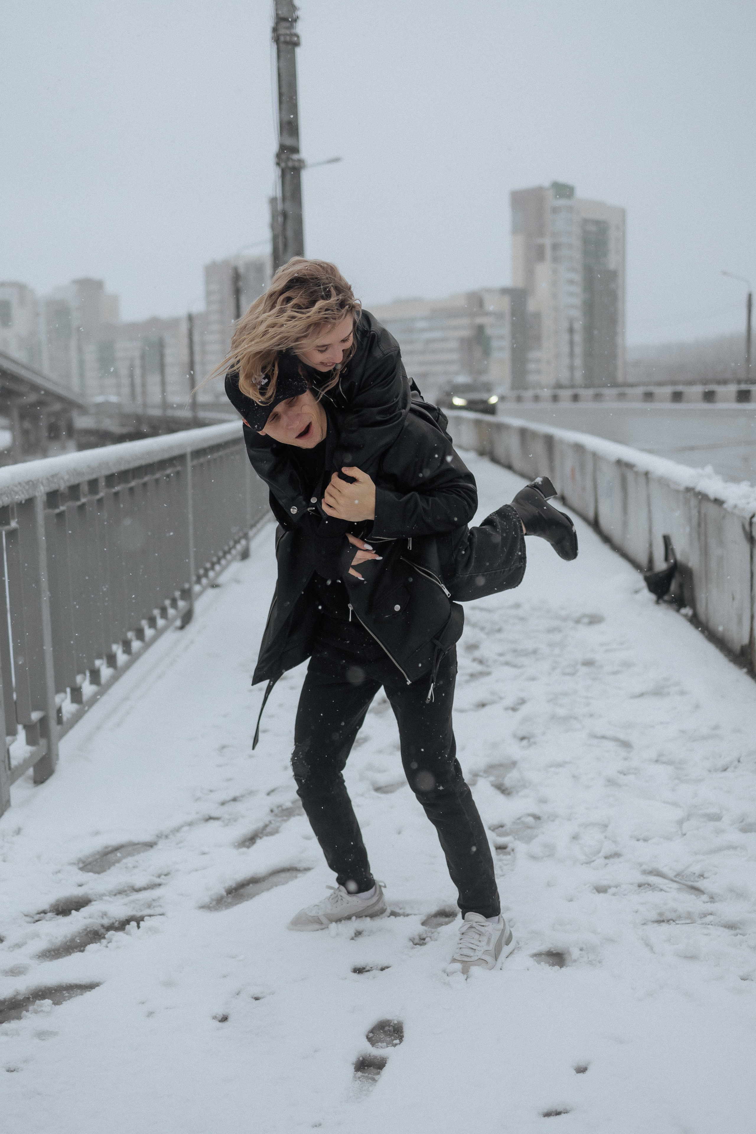 Мосты: Андрей и Ксения. Фотограф свадебный, репортажный, индивидуальный, фото для маркетплейсов, брендов, автосалонов