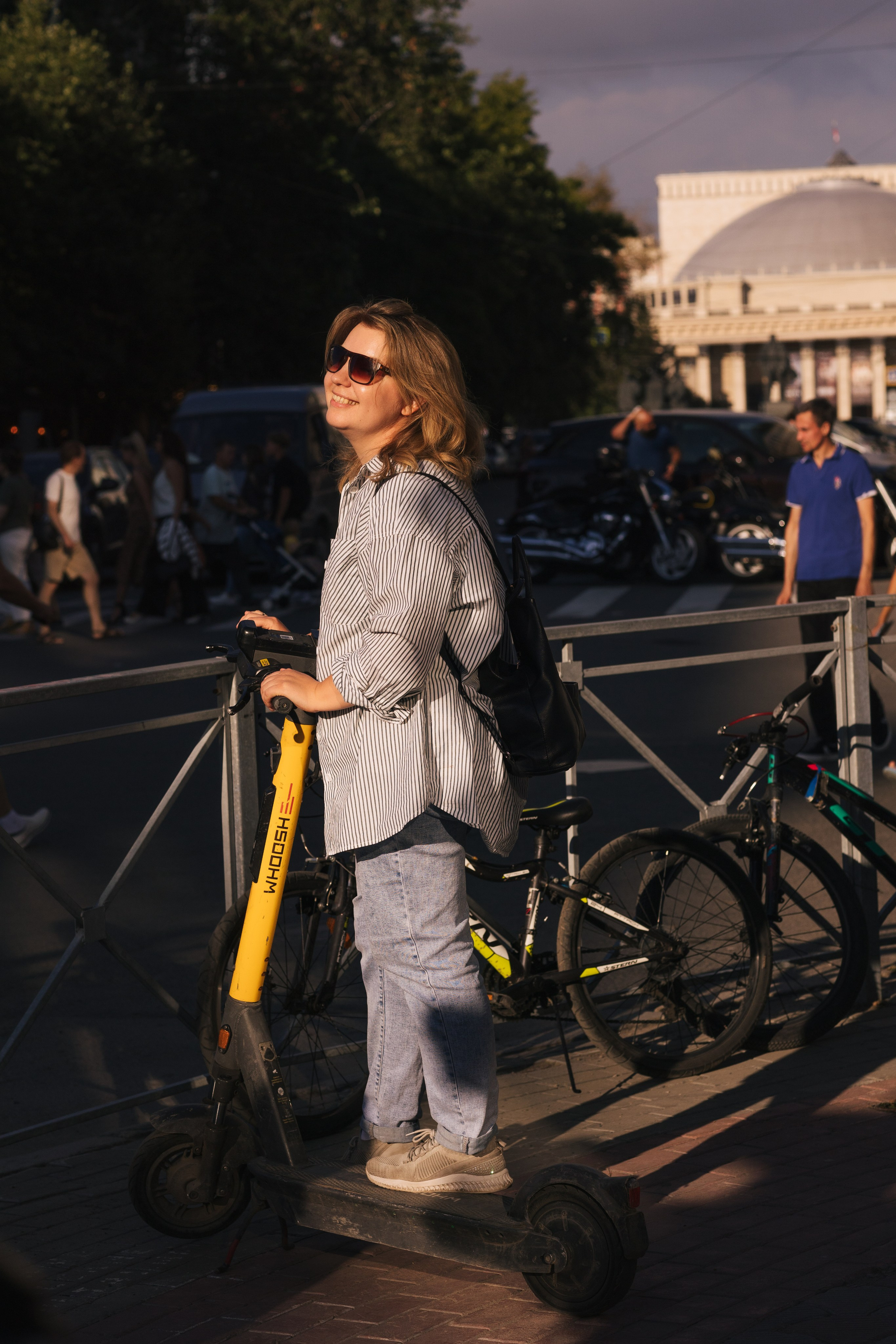 Фотосессия на площади Ленина. Семейный фотограф в Новосибирске Инна Кузнецова