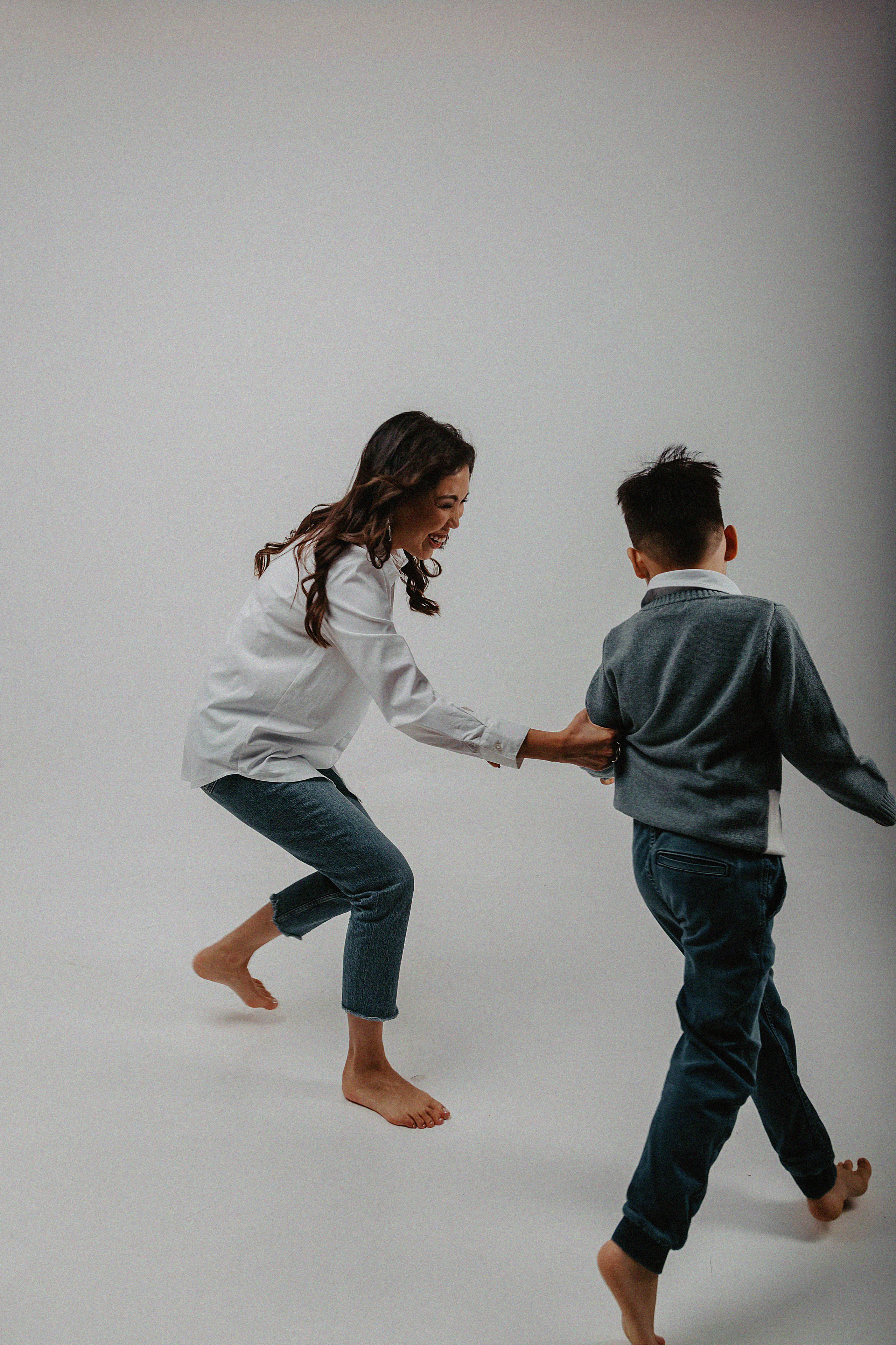 Фотосессия Айгерим и Арлана в фотостудии Протстранство. Свадебный, семейный и портретный фотограф в Алматы, Костанай
