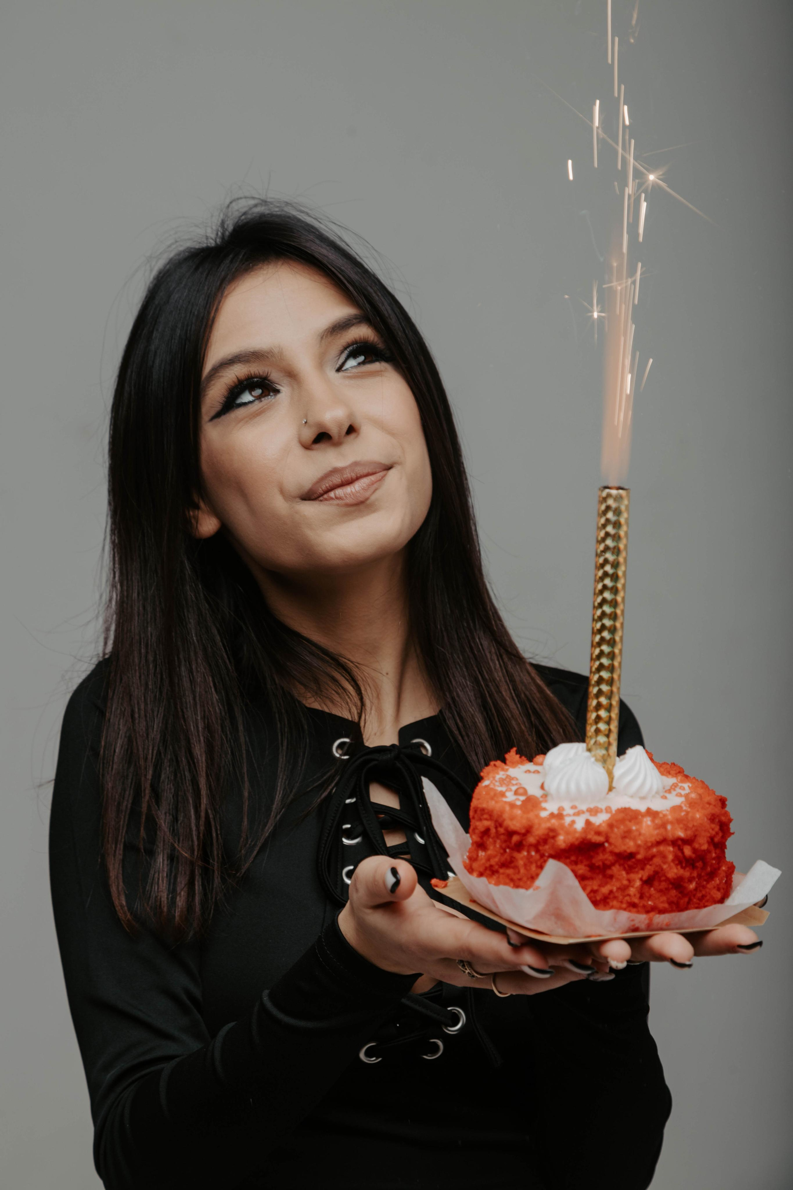 Фотосессия Кристины в фотостудии Пространство. Свадебный, семейный и портретный фотограф в Алматы, Костанай