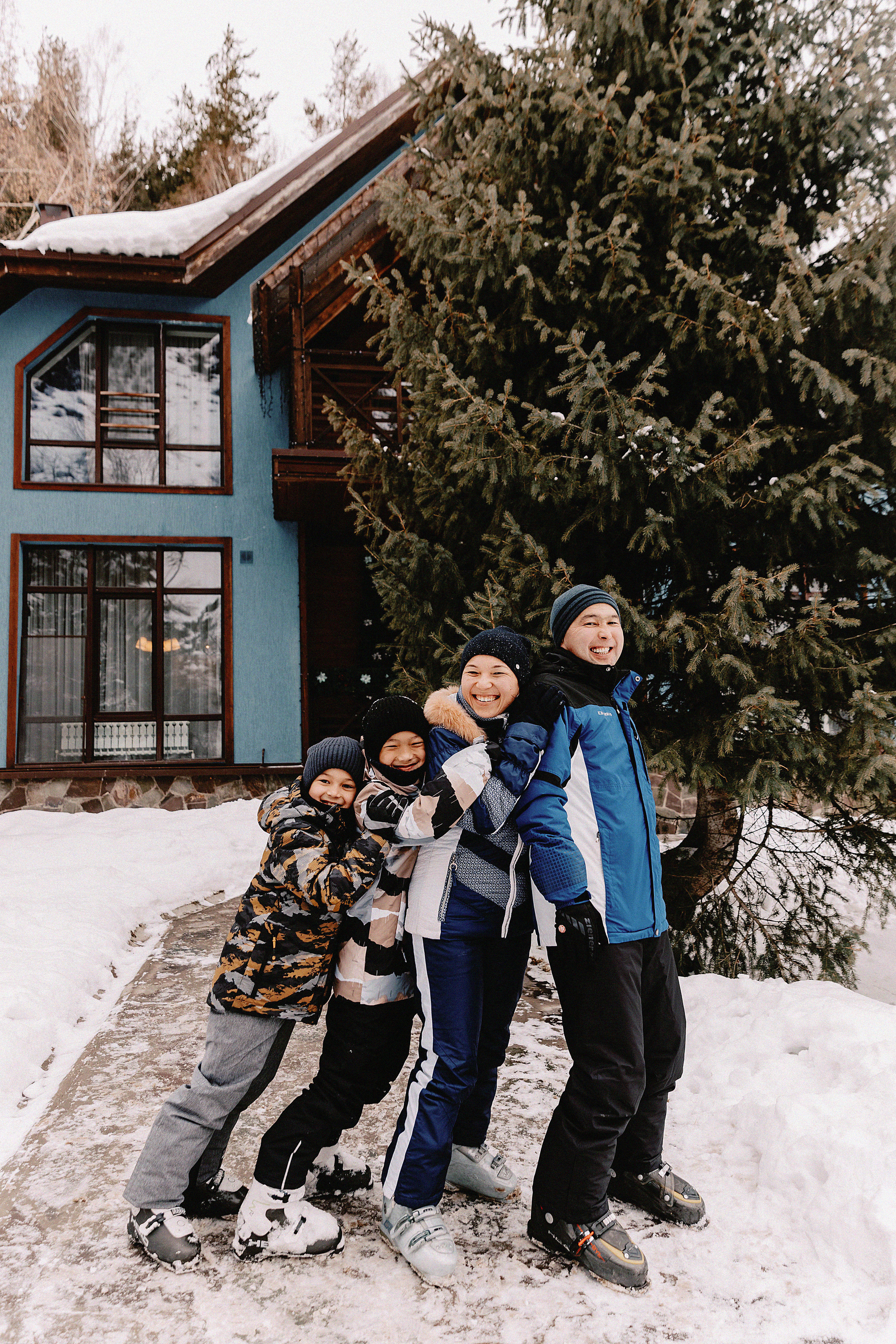 Фотосессия в Лесной сказке. Свадебный, семейный и портретный фотограф в Алматы, Костанай