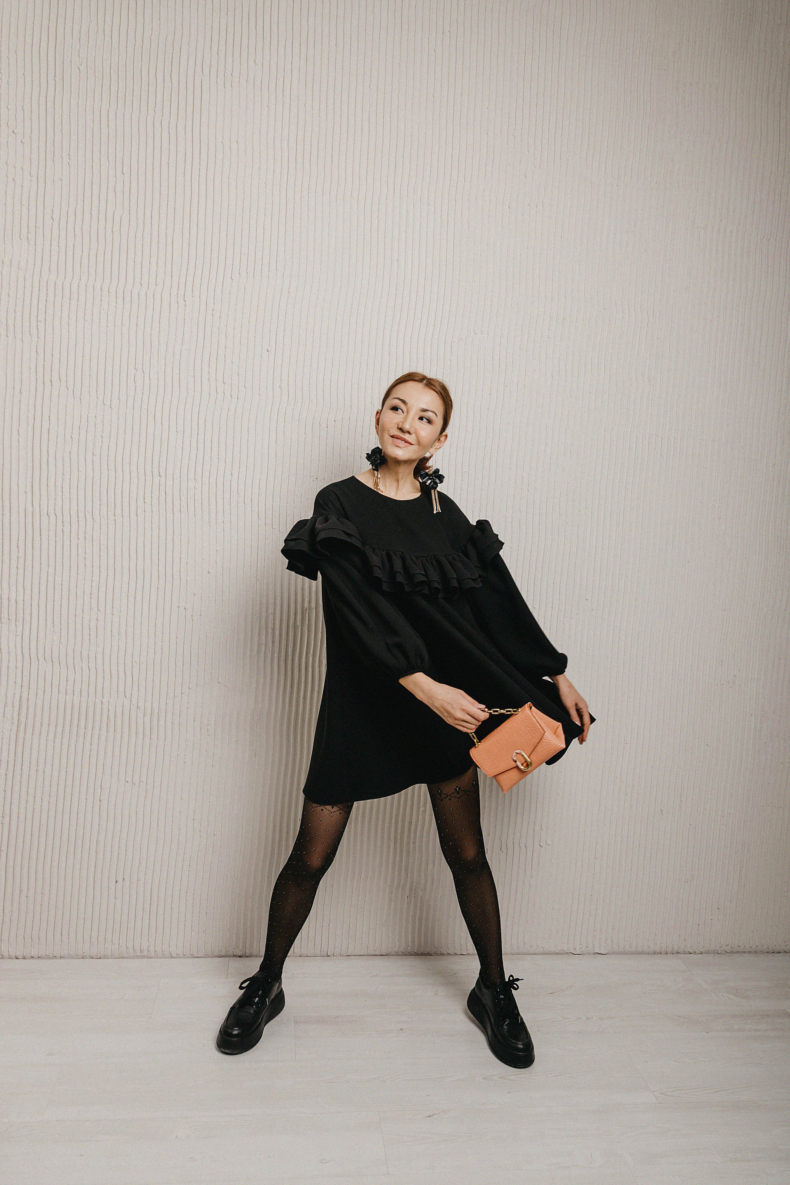 Фотосессия Сауле в фотостудии Пространство. Свадебный, семейный и портретный фотограф в Алматы, Костанай