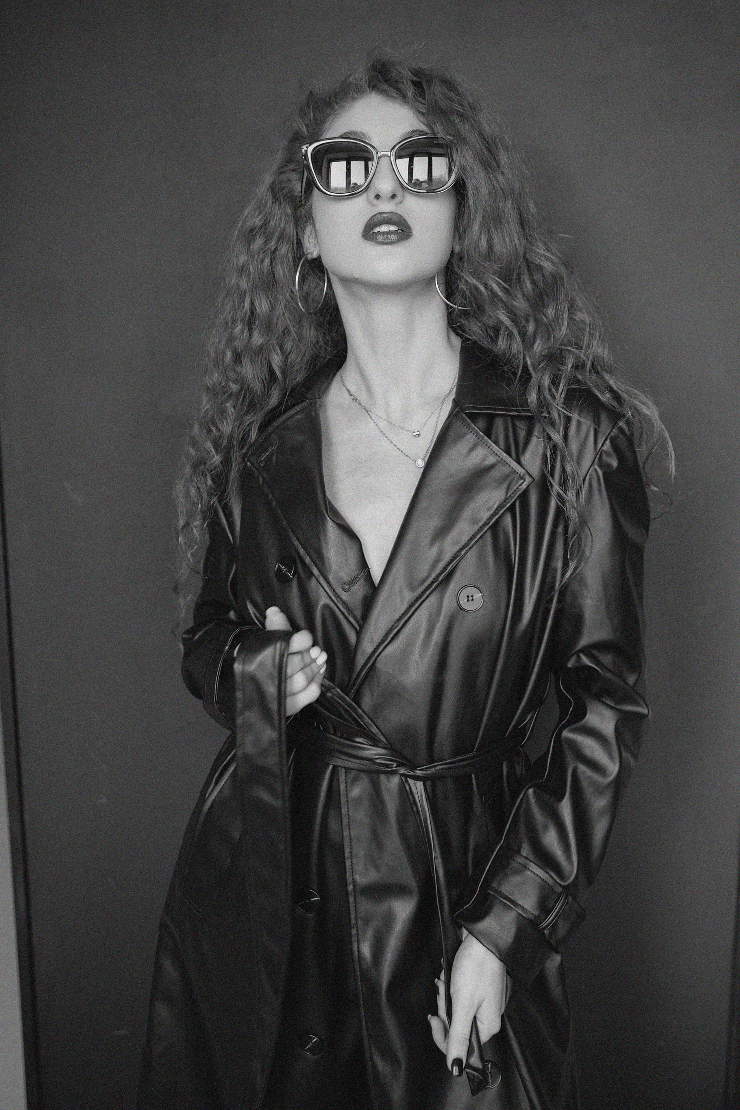 Фотосессия Миланы в фотостудии Пространство. Свадебный, семейный и портретный фотограф в Алматы, Костанай