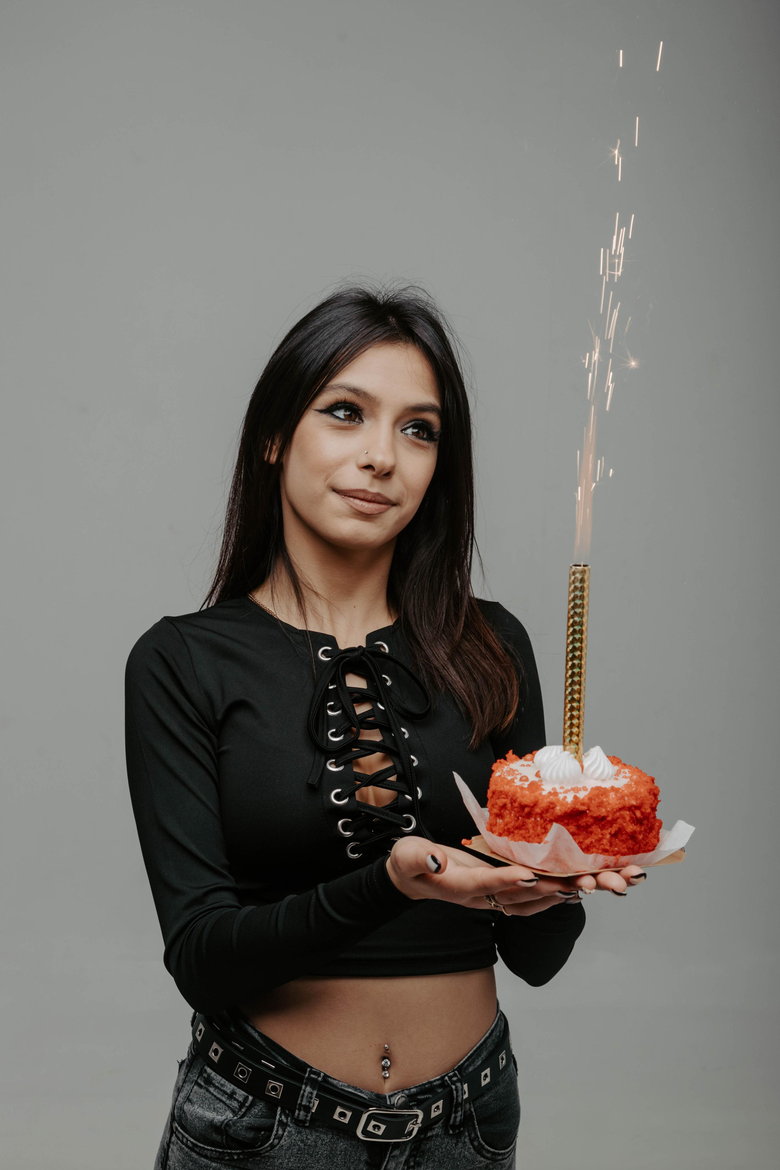 Фотосессия Кристины в фотостудии Пространство. Свадебный, семейный и портретный фотограф в Алматы, Костанай