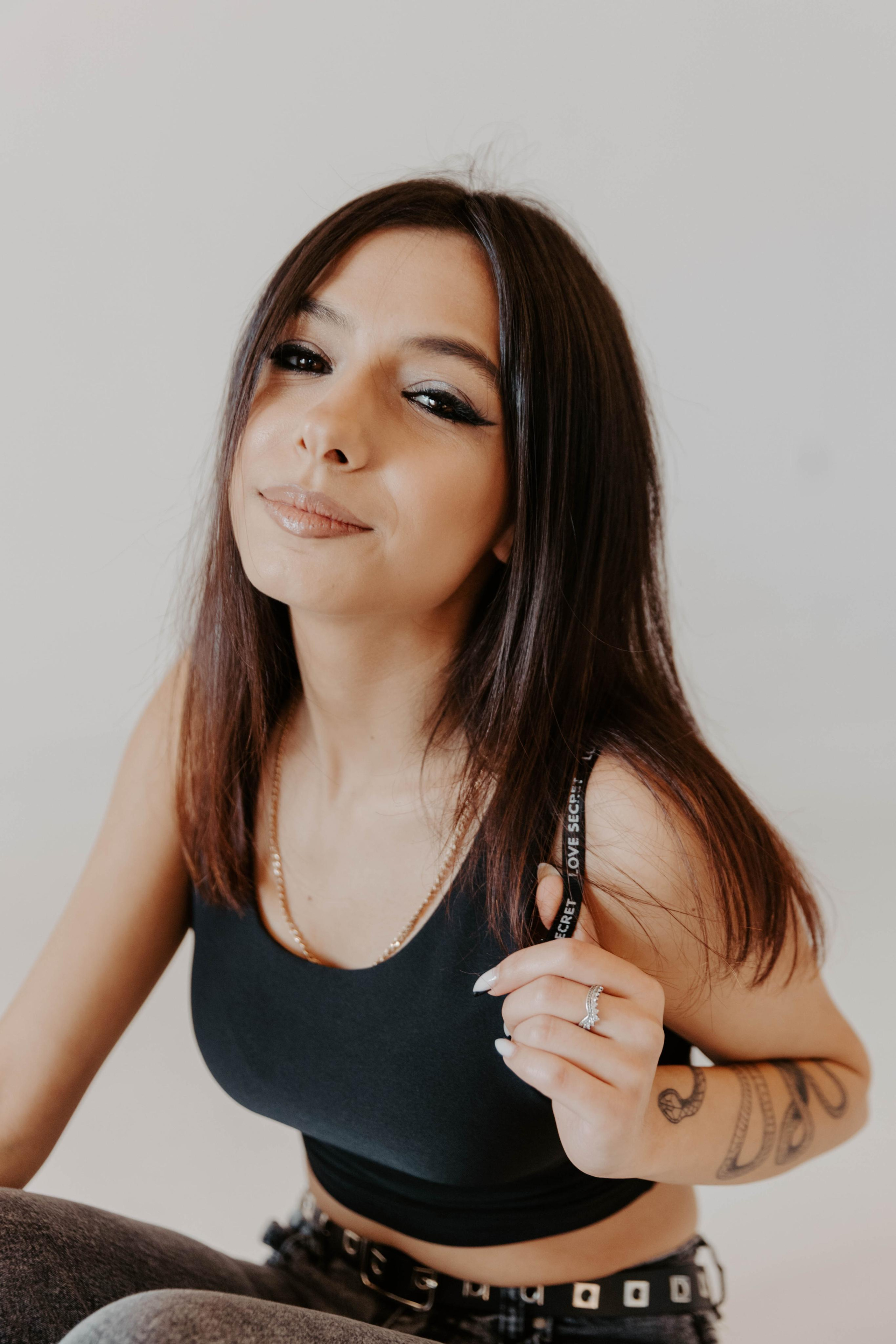 Фотосессия Кристины в фотостудии Пространство. Свадебный, семейный и портретный фотограф в Алматы, Костанай