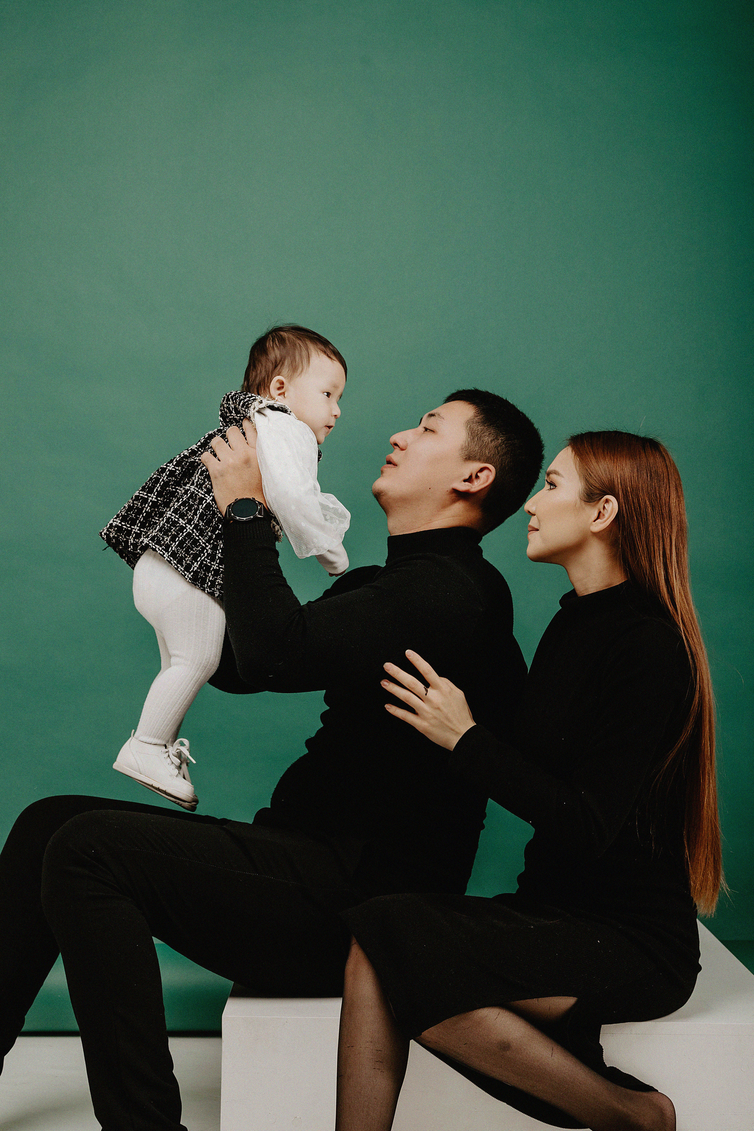 Семейная фотосессия Нурдаулета Акниет и принцессы Адемы. Свадебный, семейный и портретный фотограф в Алматы, Костанай