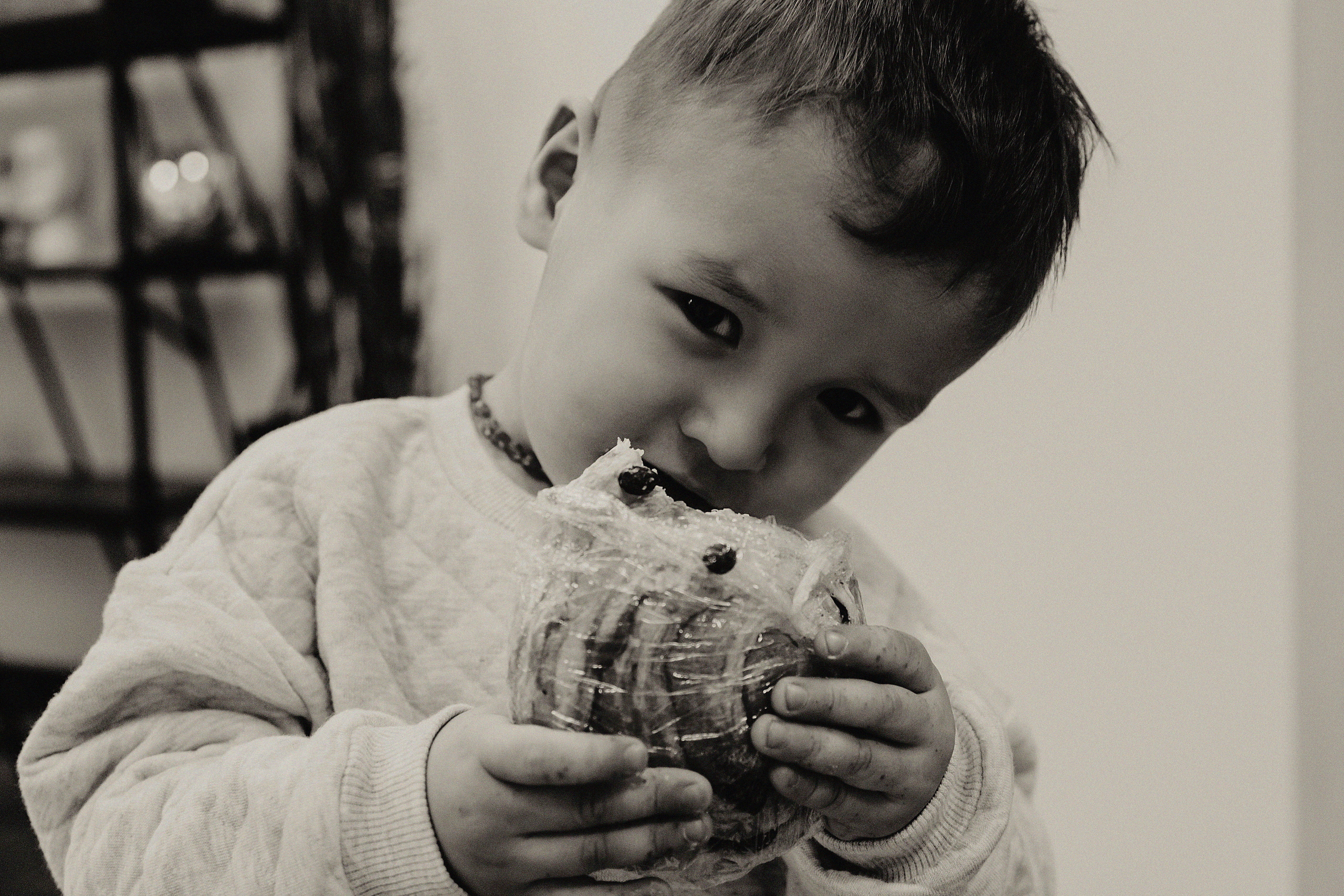 Фотосессия Куаныш и Али в фотостудии Пространство. Свадебный, семейный и портретный фотограф в Алматы, Костанай