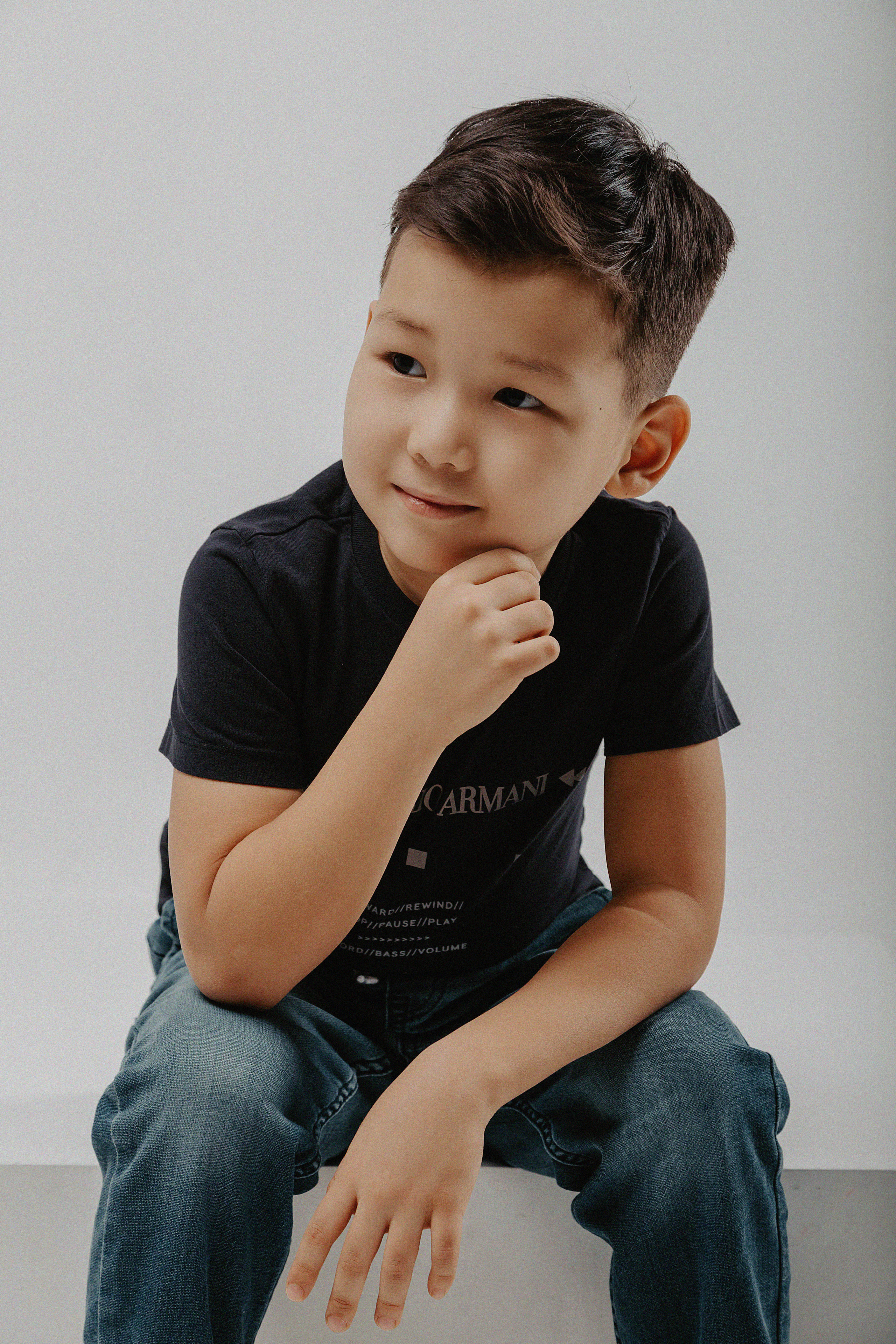 Фотосессия Айгерим и Арлана в фотостудии Протстранство. Свадебный, семейный и портретный фотограф в Алматы, Костанай