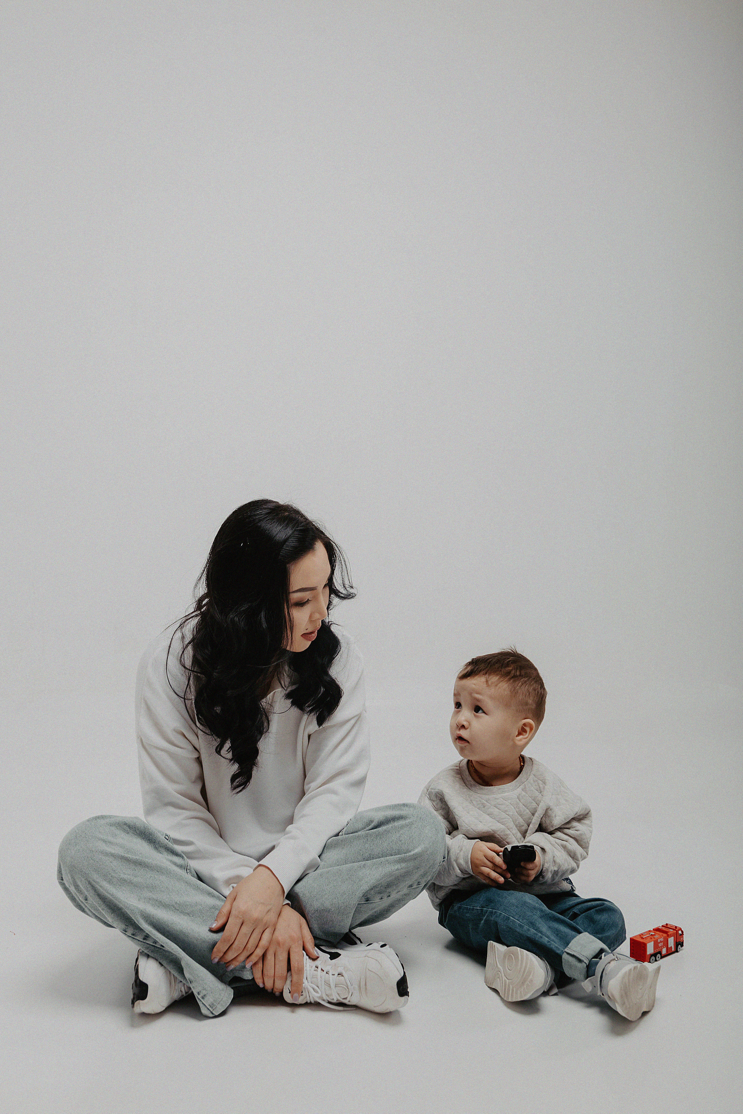 Фотосессия Куаныш и Али в фотостудии Пространство. Свадебный, семейный и портретный фотограф в Алматы, Костанай