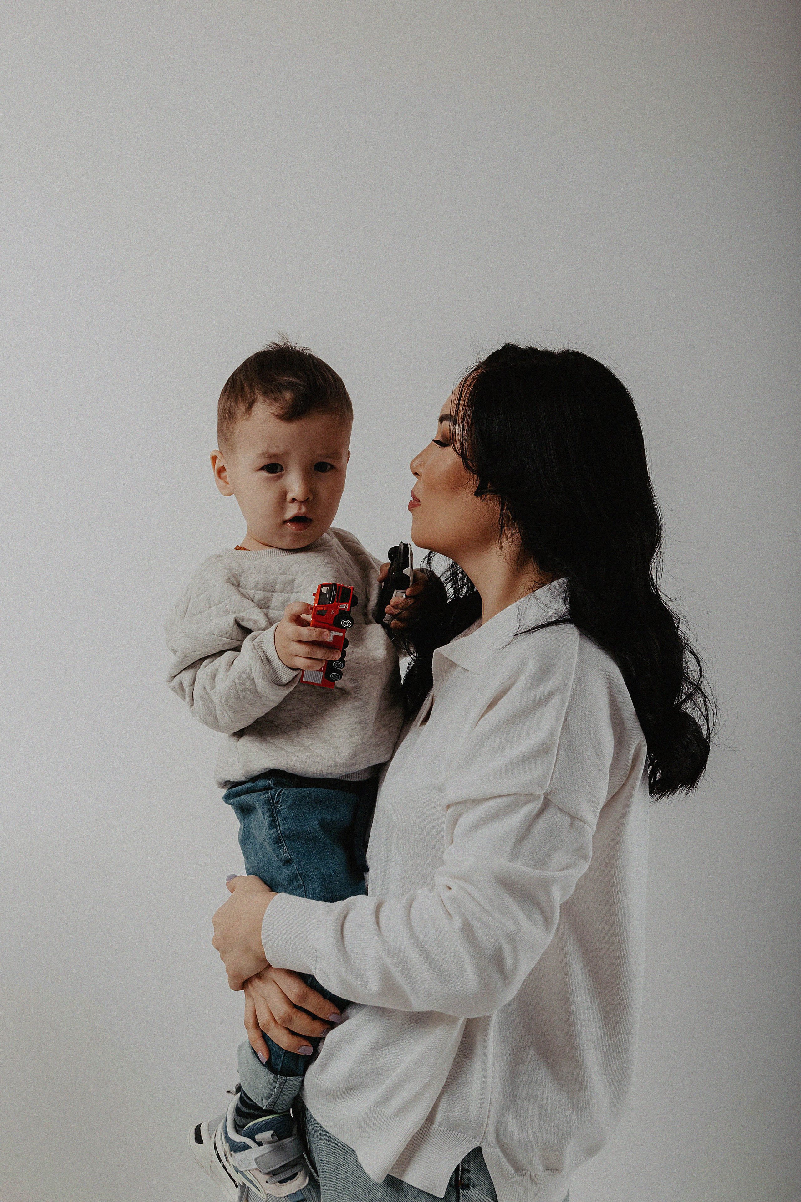 Фотосессия Куаныш и Али в фотостудии Пространство. Свадебный, семейный и портретный фотограф в Алматы, Костанай