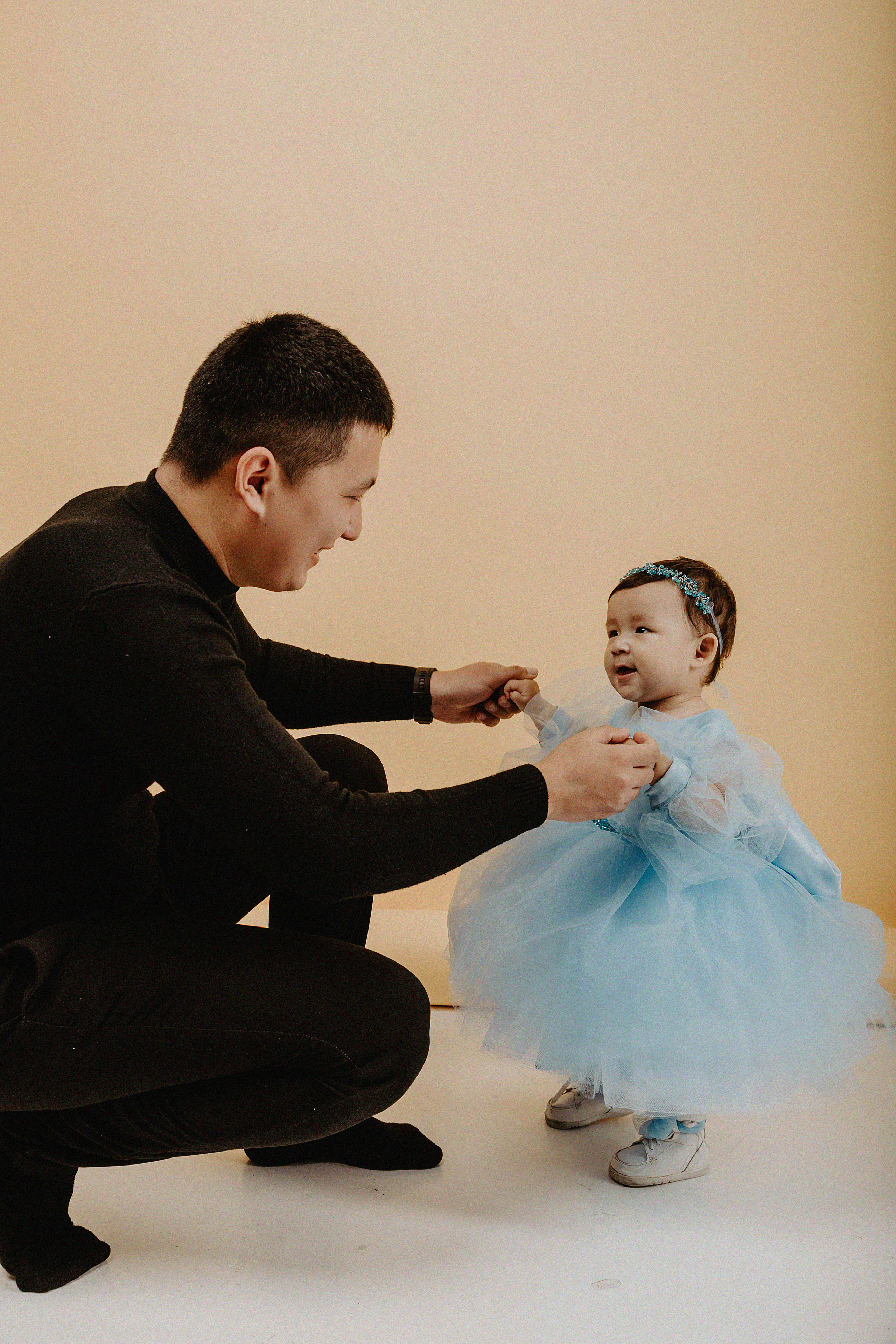 Семейная фотосессия Нурдаулета Акниет и принцессы Адемы. Свадебный, семейный и портретный фотограф в Алматы, Костанай