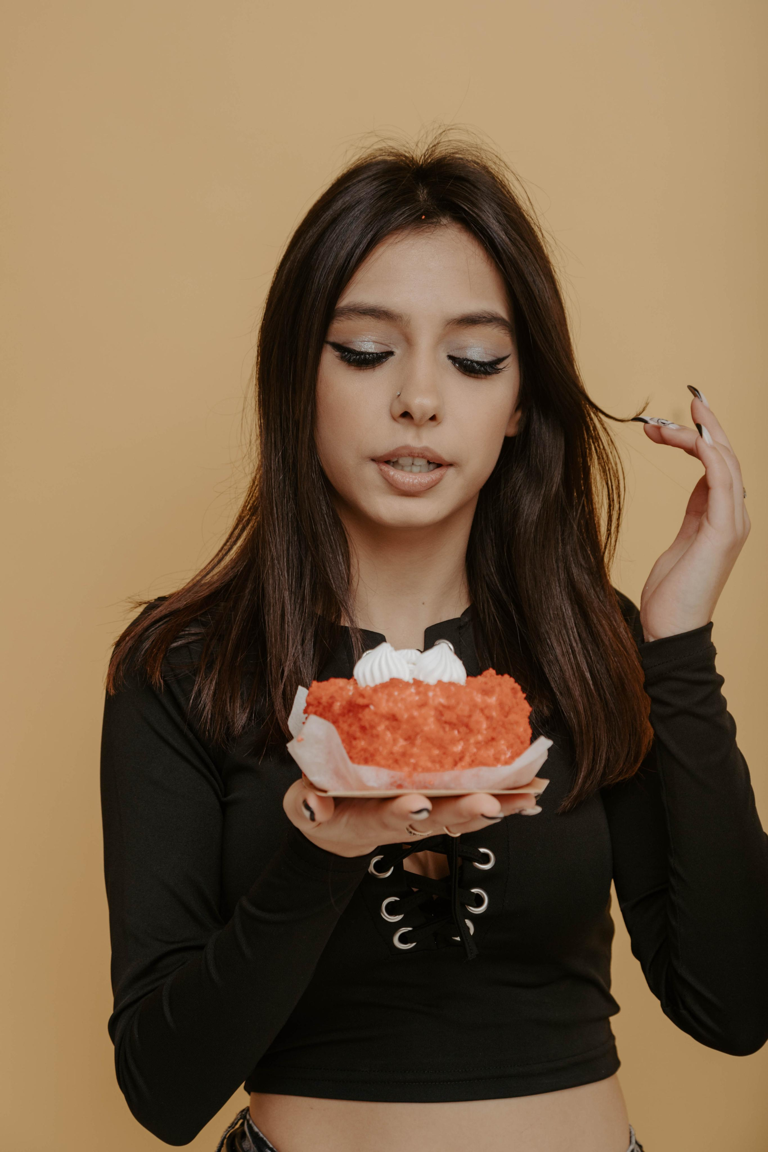 Фотосессия Кристины в фотостудии Пространство. Свадебный, семейный и портретный фотограф в Алматы, Костанай