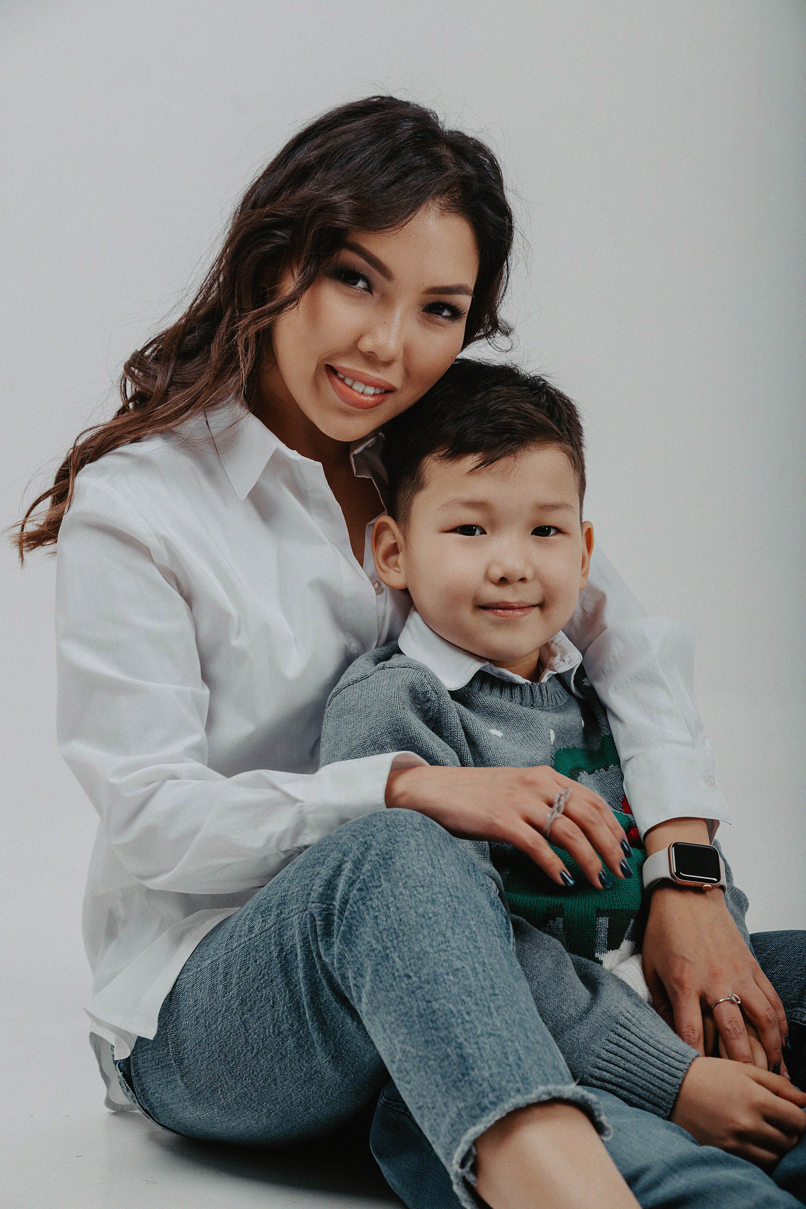 Фотосессия Айгерим и Арлана в фотостудии Протстранство. Свадебный, семейный и портретный фотограф в Алматы, Костанай