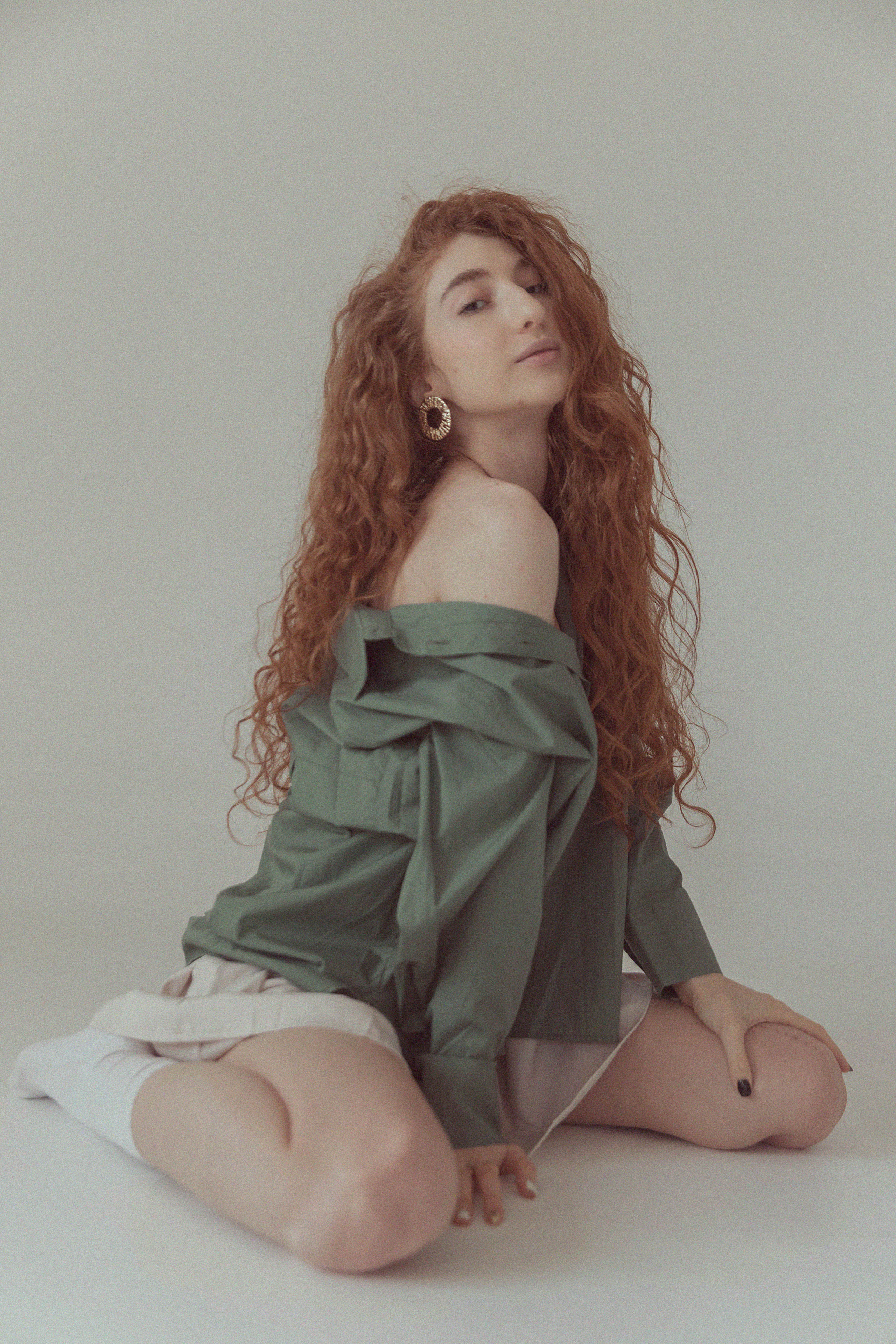 Фотосессия Миланы в фотостудии Пространство. Свадебный, семейный и портретный фотограф в Алматы, Костанай