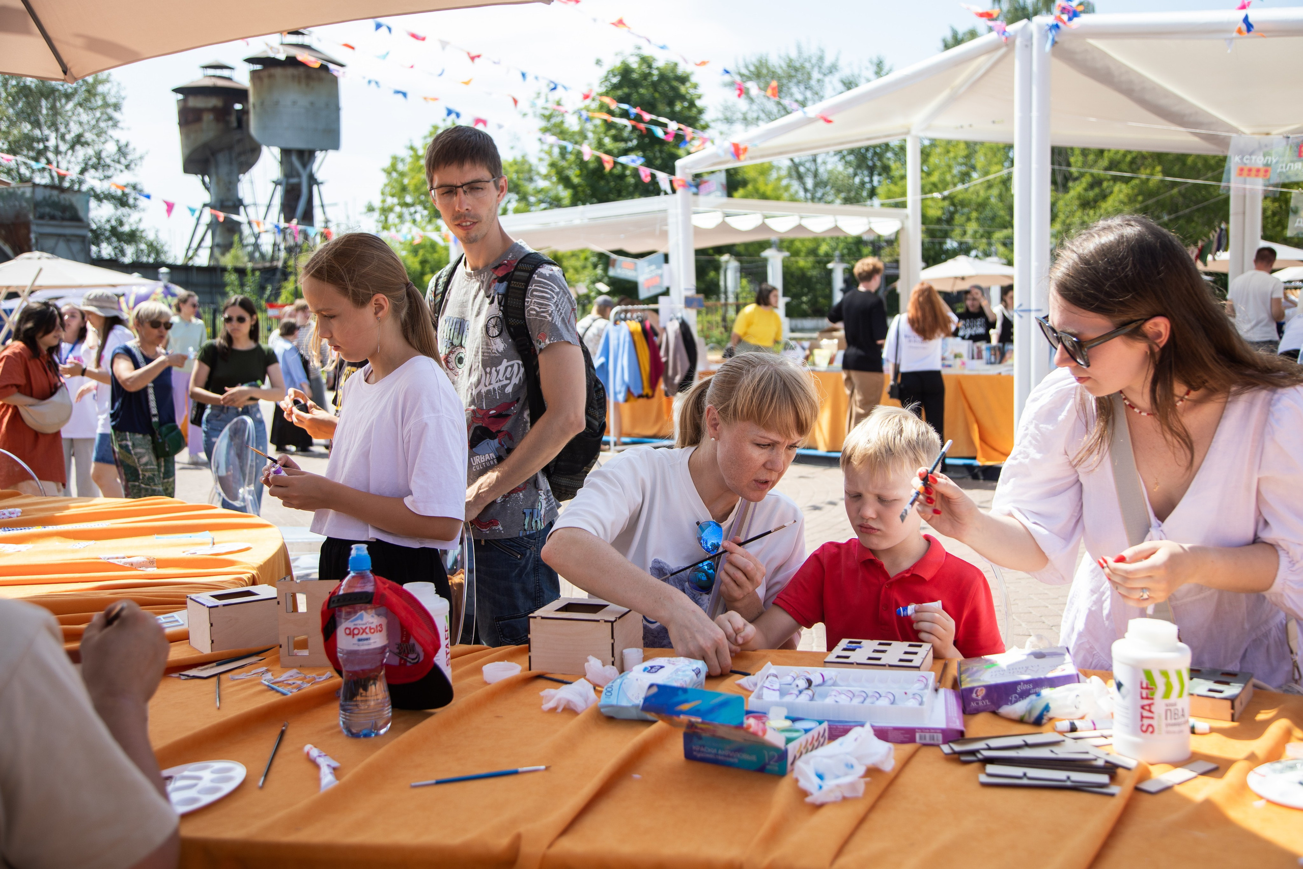 Трехдневный фотоотчет Выкса-фестиваль 2024. Фотограф городских и семейных событий Артем Карпухин