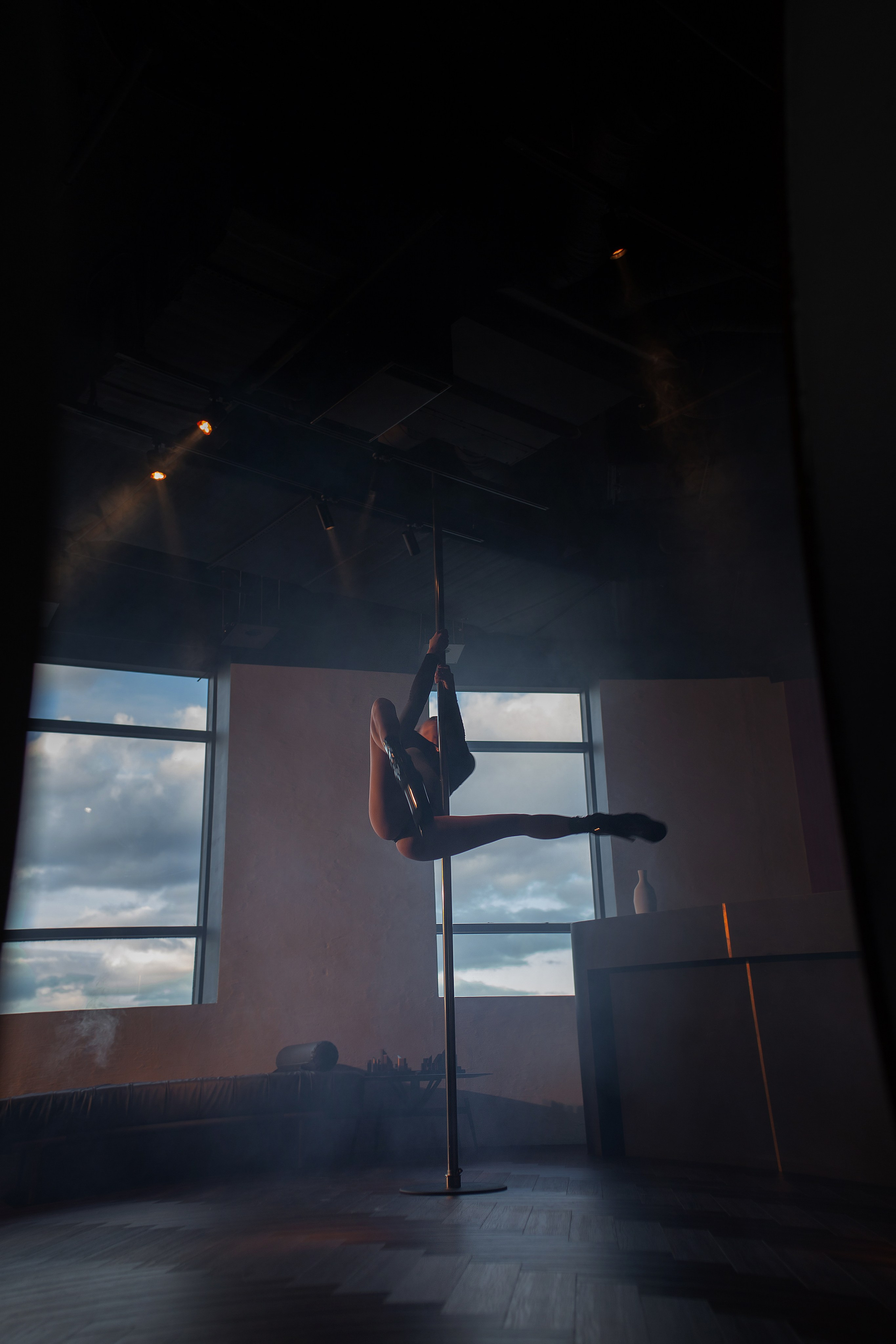 In The Dark. Лиза Бродская — фотограф в Москве