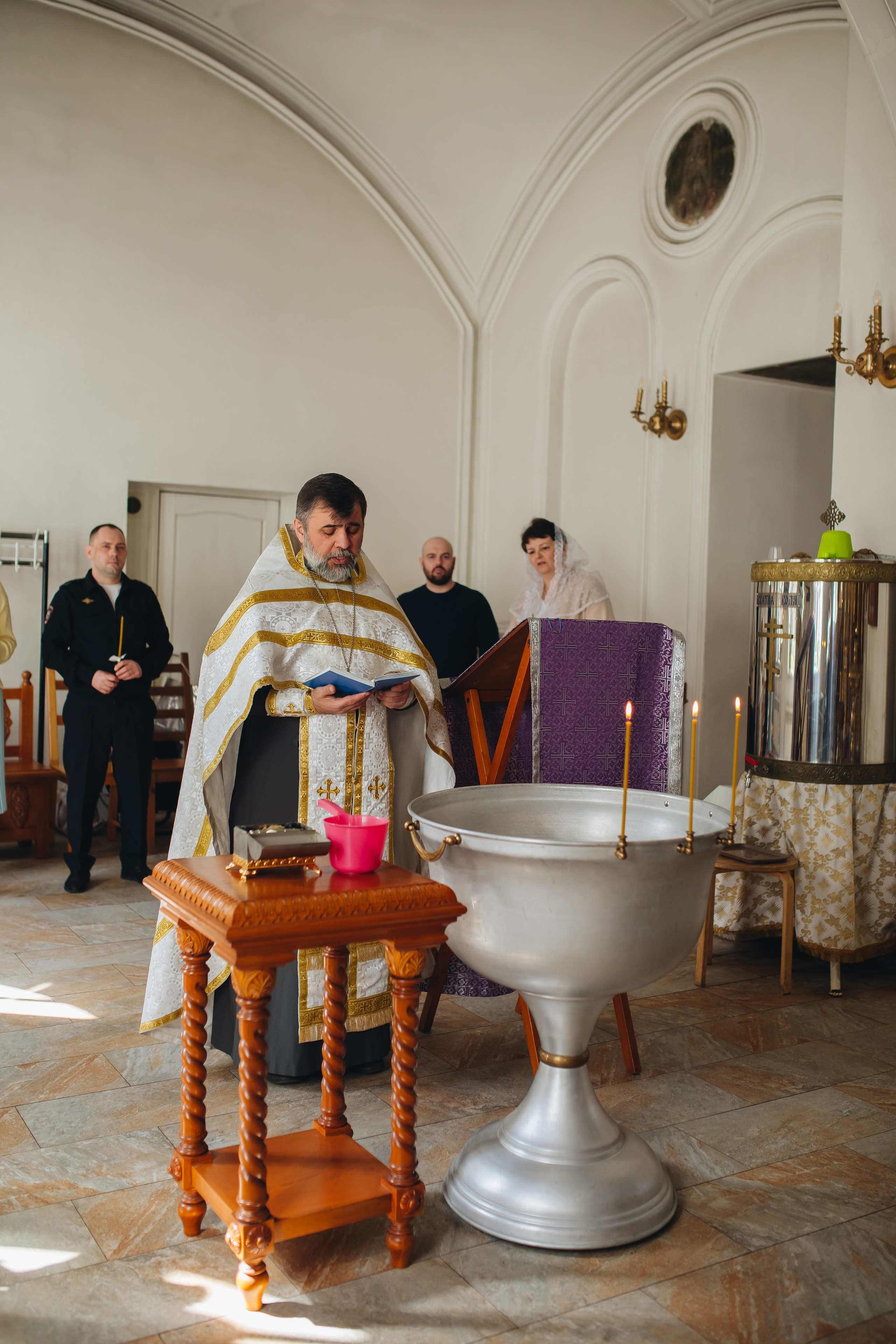 Крещение в светлом Храме. Семейный и детский фотограф в Москве Дорогова Екатерина