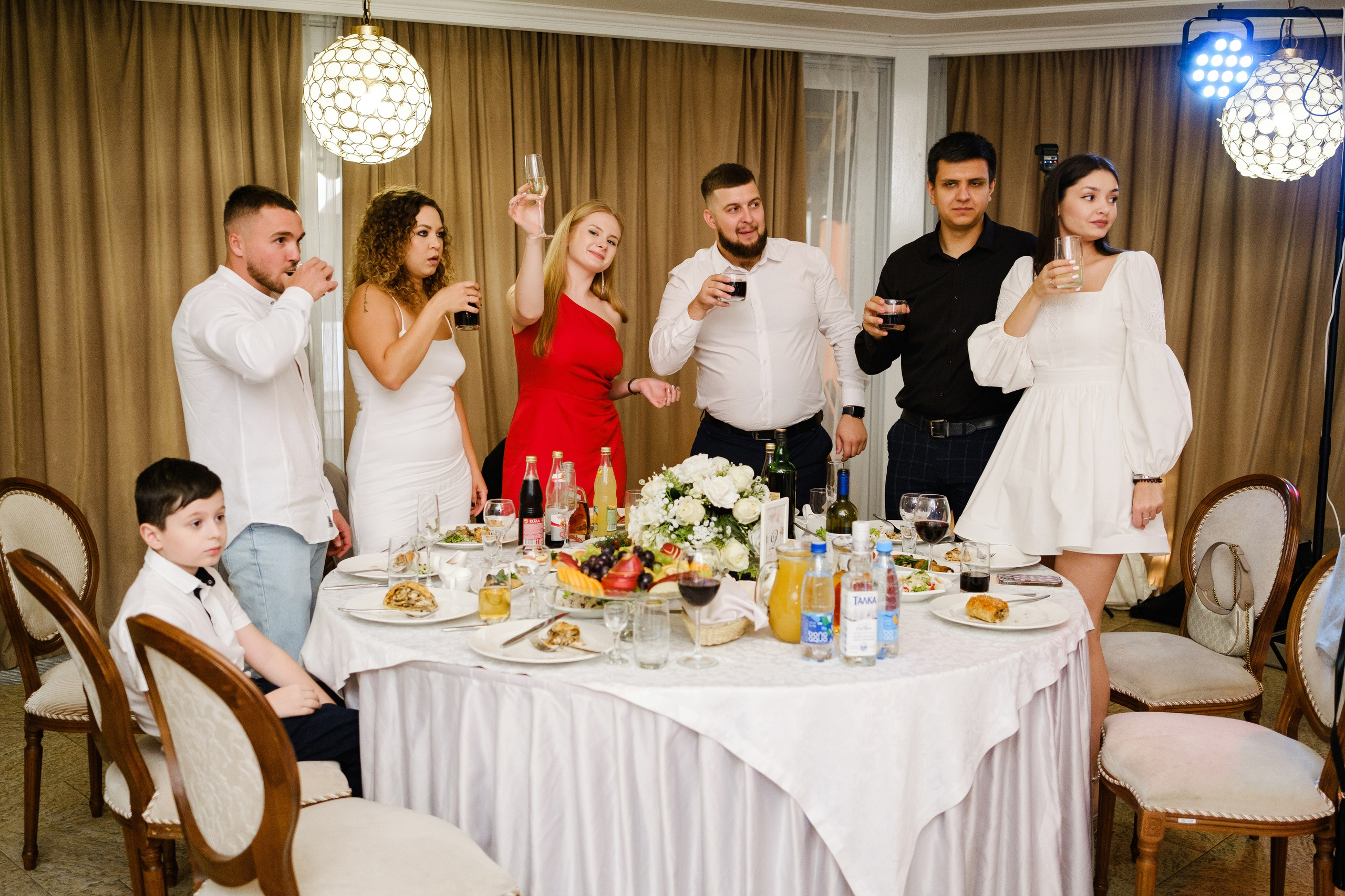 Павел и Надежда. Свадебный фотограф | репортаж | праздники | крещение