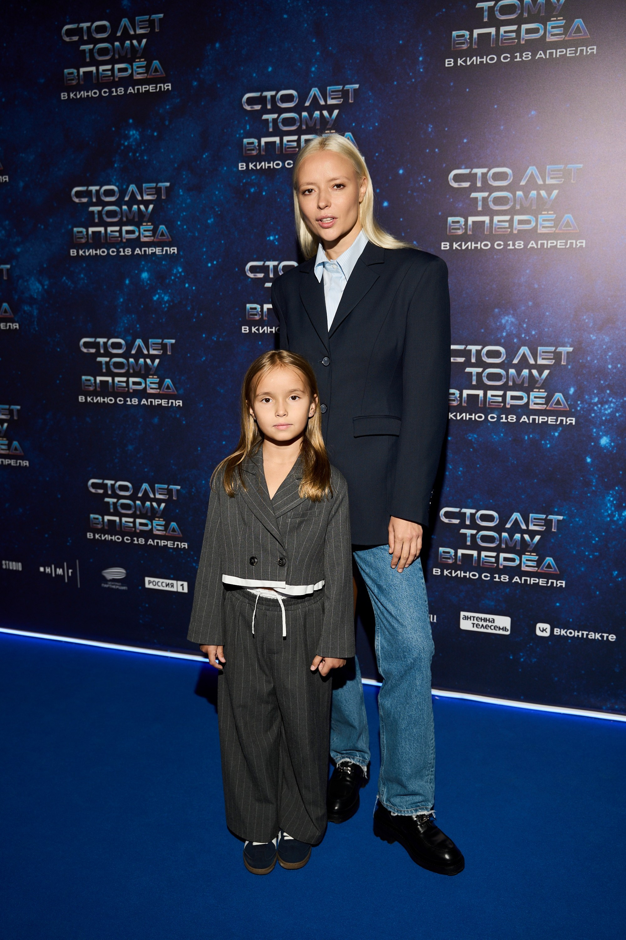 Светская хроника. Антон Чигляков -   профессиональный фотограф