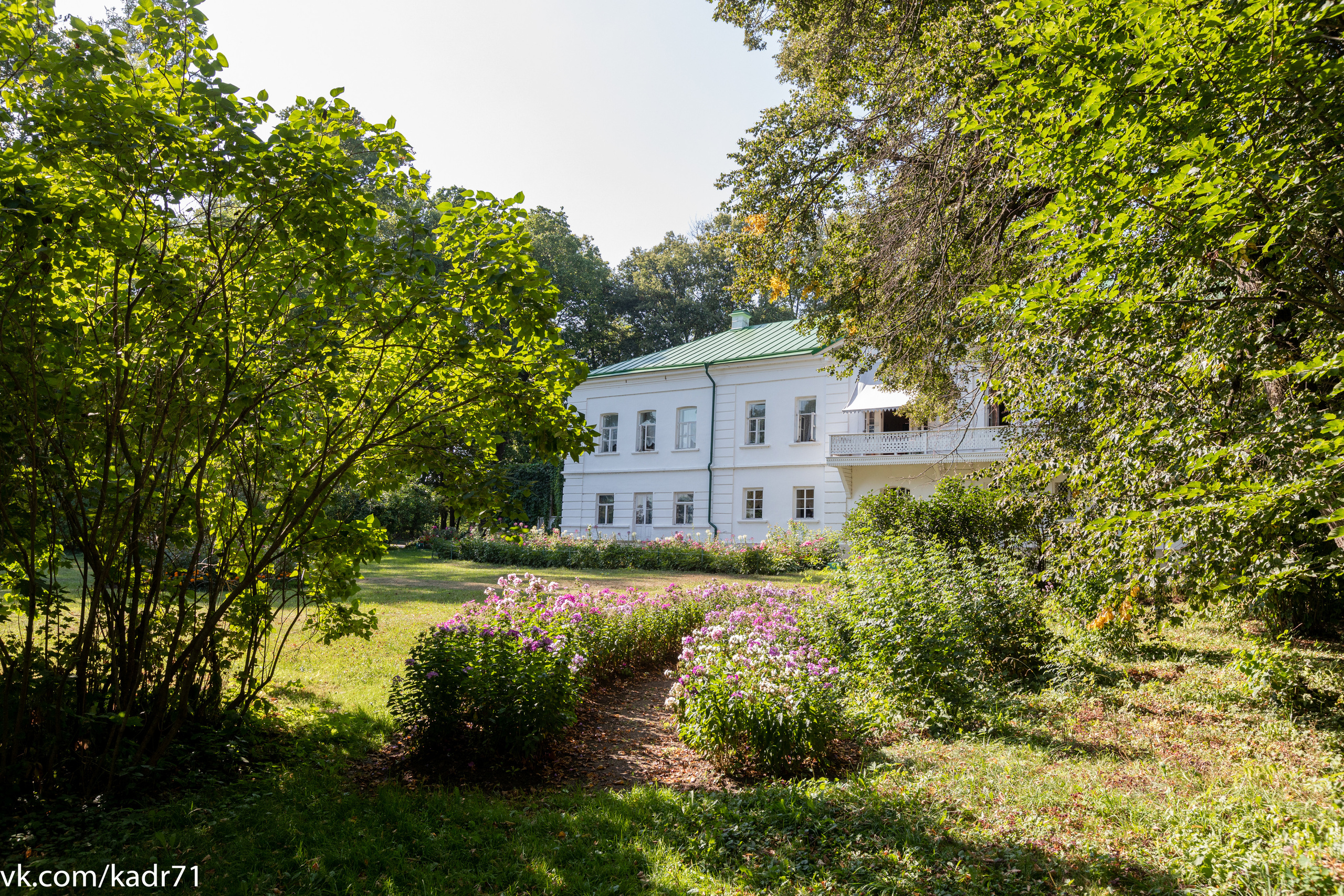 Усадьба Л. Н. Толстого «Ясная Поляна» летом. Фотограф в Туле Крупский АнДРей. Фотостудия «КАДР71» в Туле