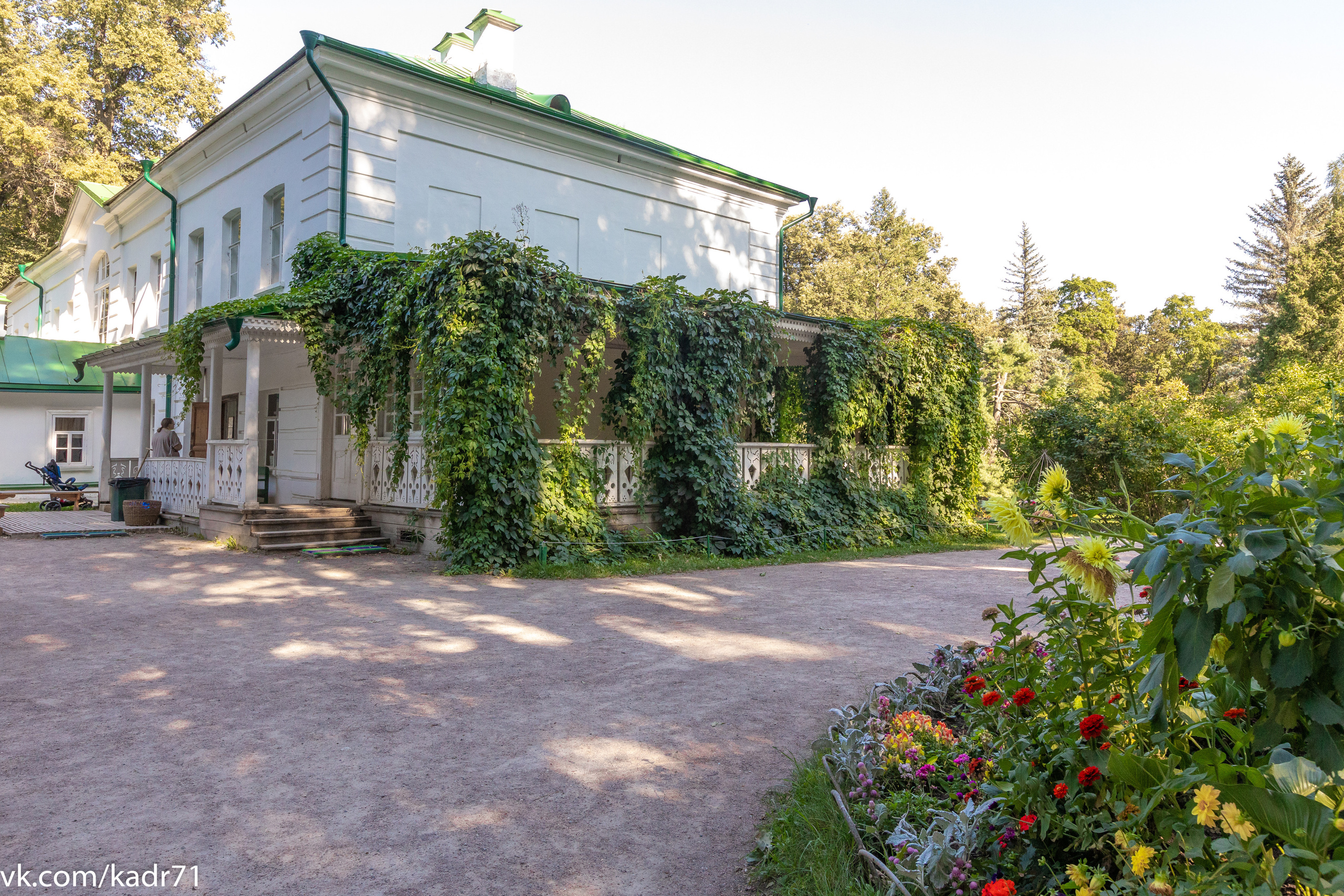 Усадьба Л. Н. Толстого «Ясная Поляна» летом. Фотограф в Туле Крупский АнДРей. Фотостудия «КАДР71» в Туле