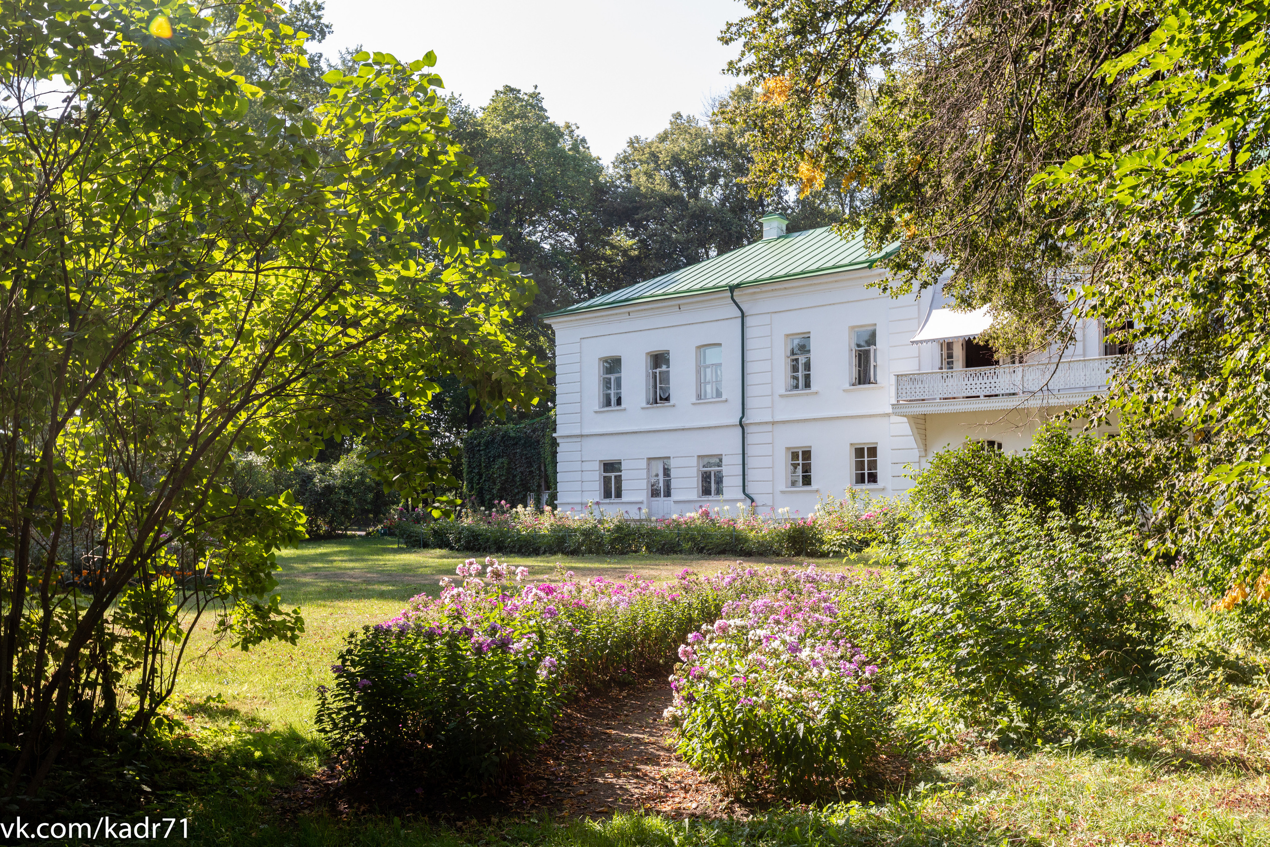 Усадьба Л. Н. Толстого «Ясная Поляна» летом. Фотограф в Туле Крупский АнДРей. Фотостудия «КАДР71» в Туле