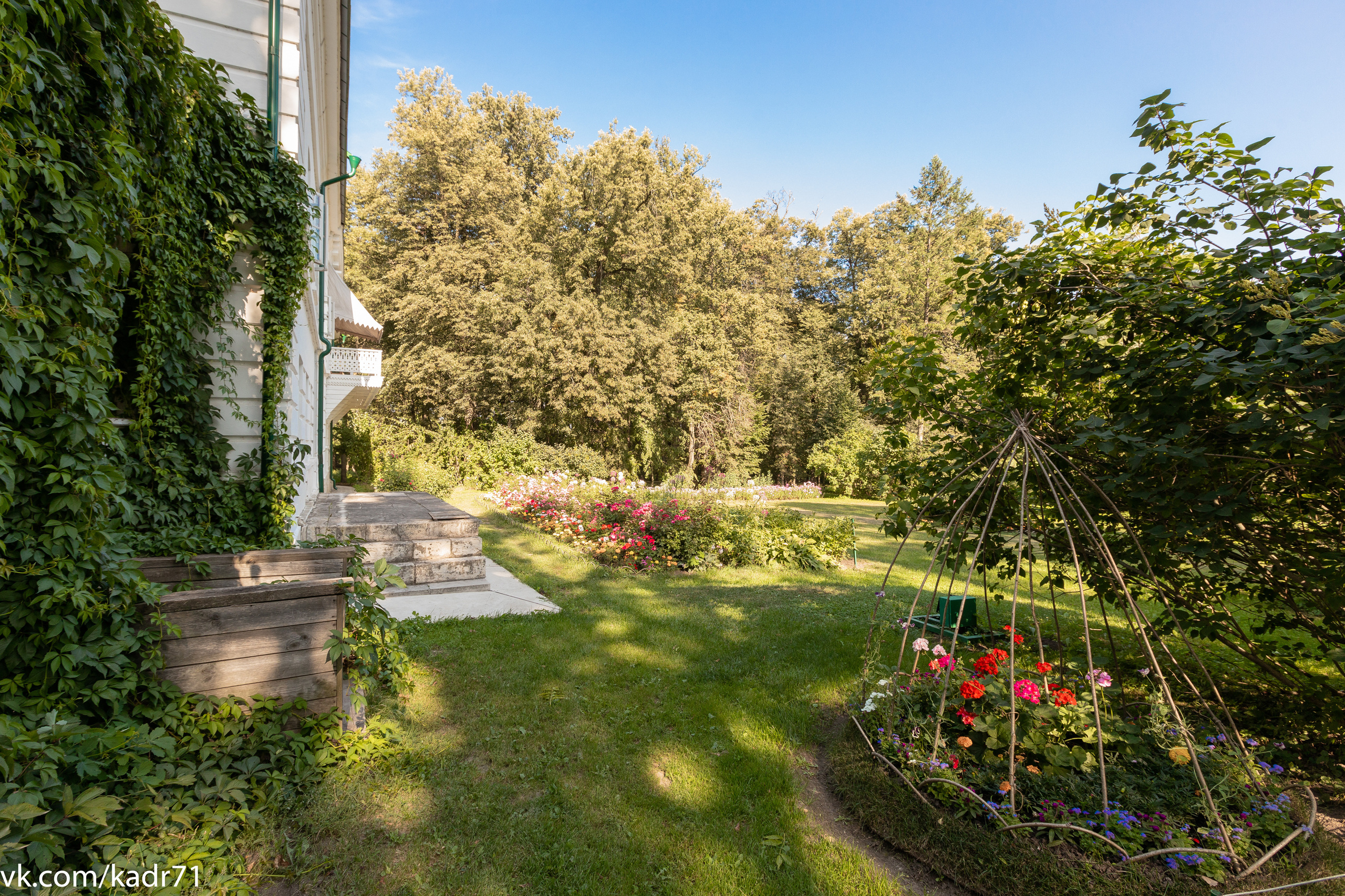 Усадьба Л. Н. Толстого «Ясная Поляна» летом. Фотограф в Туле Крупский АнДРей. Фотостудия «КАДР71» в Туле