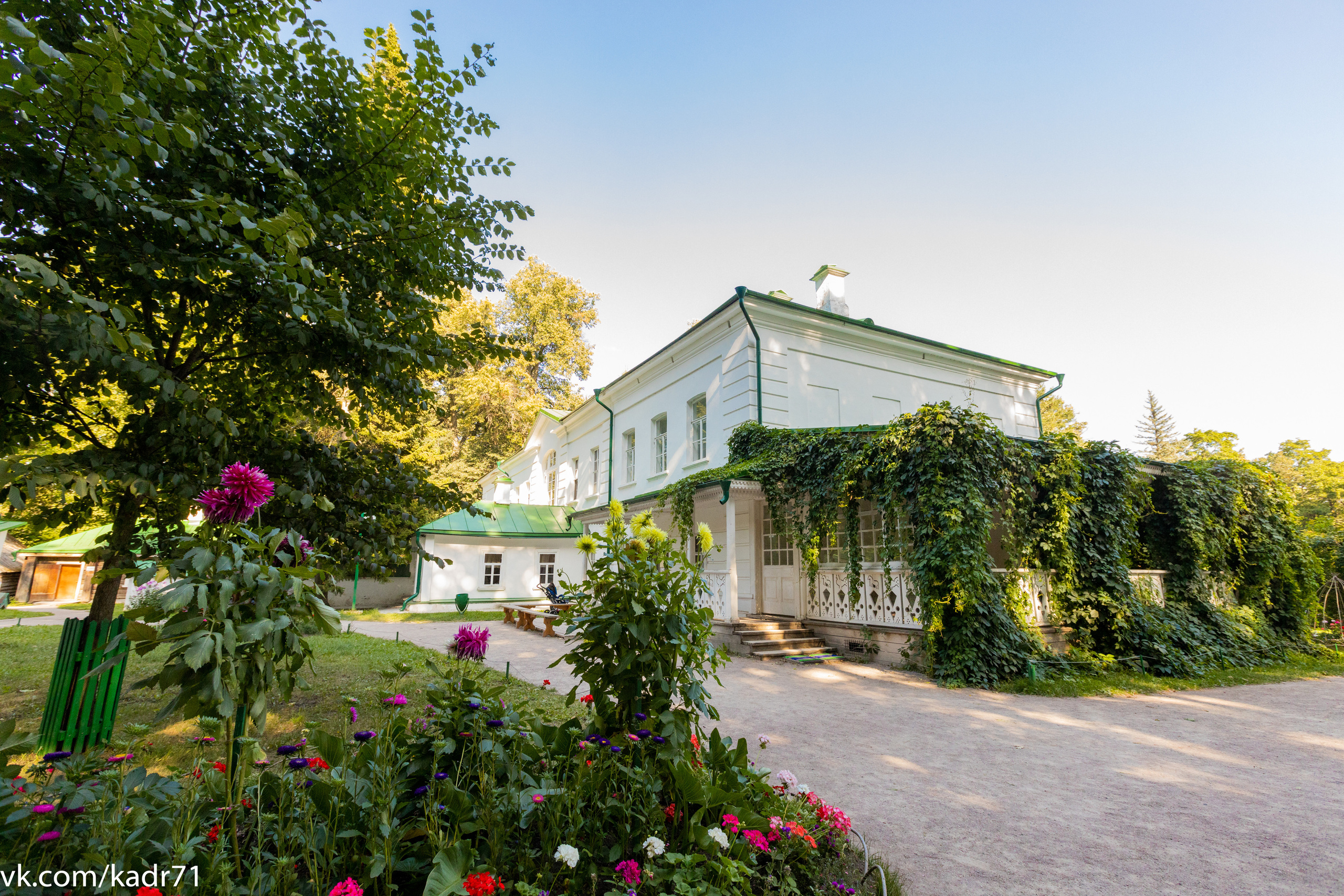 Усадьба Л. Н. Толстого «Ясная Поляна» летом. Фотограф в Туле Крупский АнДРей. Фотостудия «КАДР71» в Туле