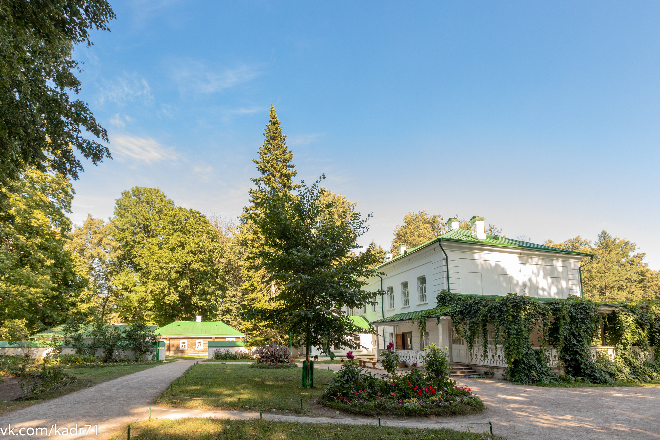 Усадьба Л. Н. Толстого «Ясная Поляна» летом. Фотограф в Туле Крупский АнДРей. Фотостудия «КАДР71» в Туле